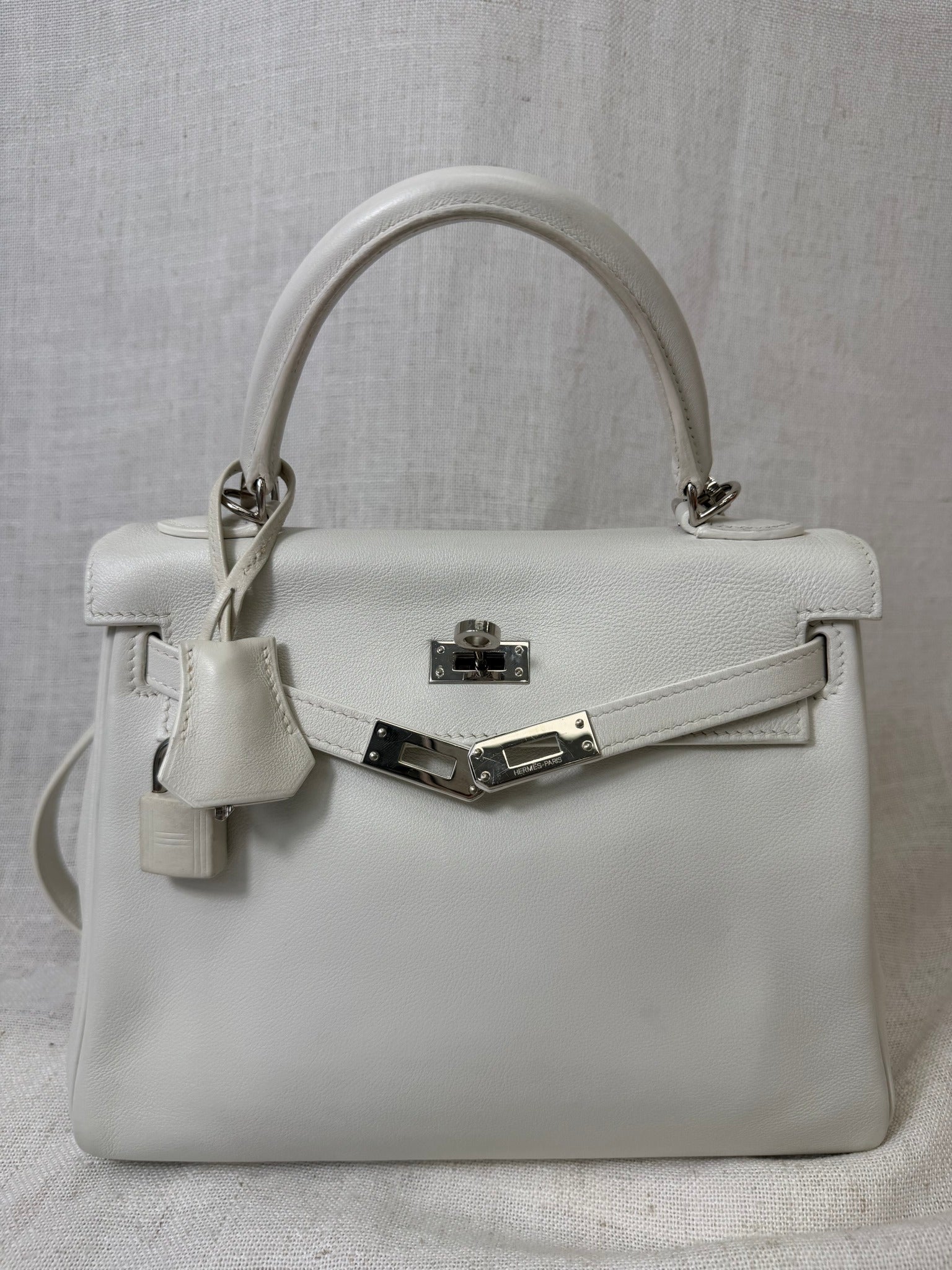 Hermes White Swift Leather Kelly 25 Hand Bag