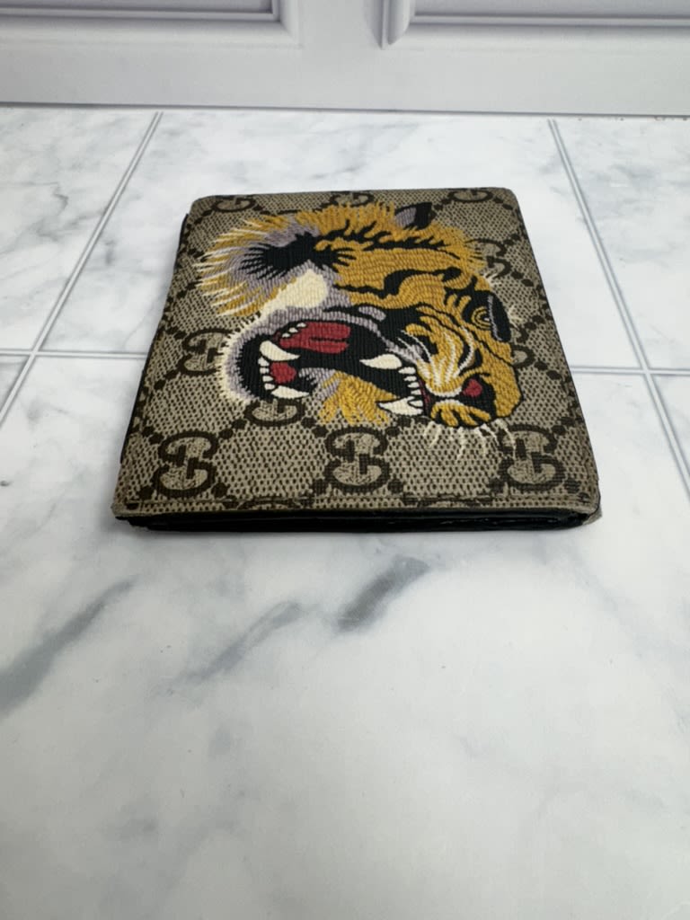 Gucci GG Supreme Tiger Print Compact Wallet