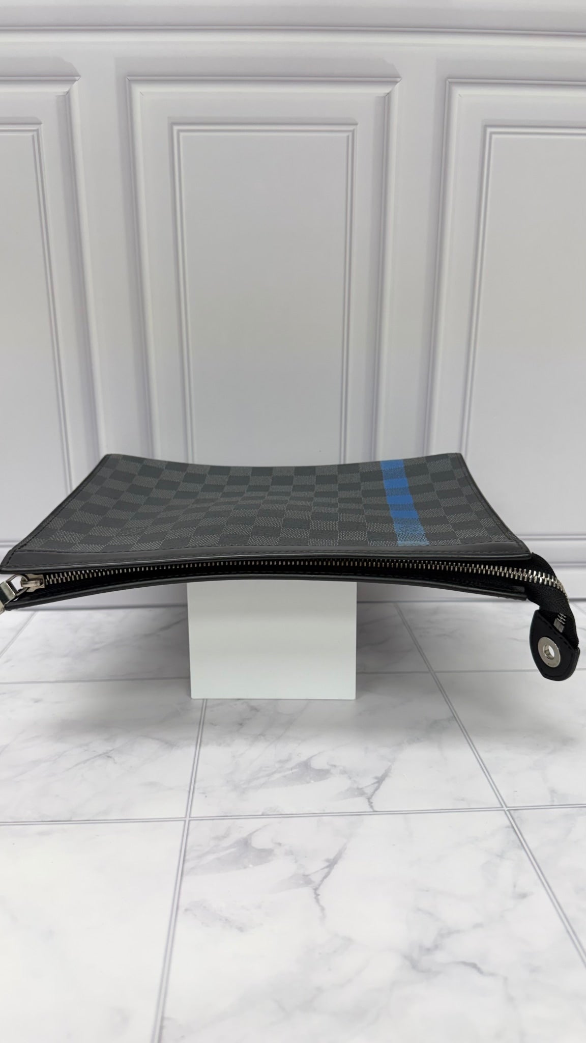Louis Vuitton Damier Graphite Pochette Voyage MM Pouch