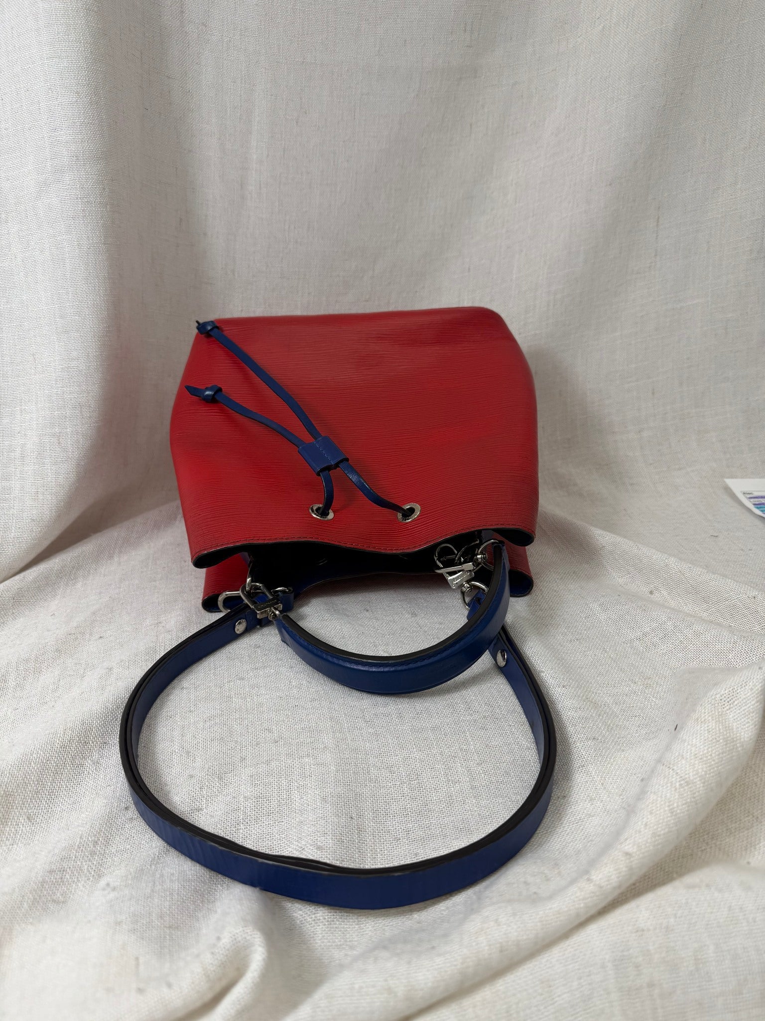 Louis Vuitton Red And Blue Epi Leather NeoNoe MM Bucket Bag