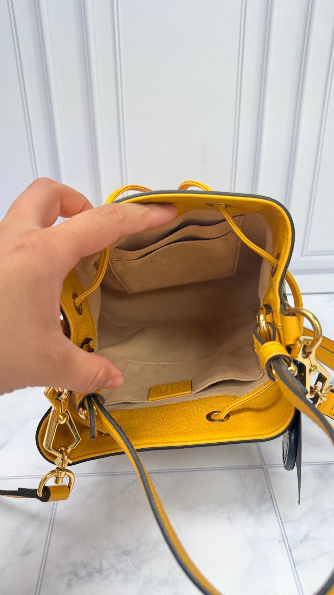 BRAND NEW - Gucci Yellow GG Supreme Flora Ophidia Bucket Bag