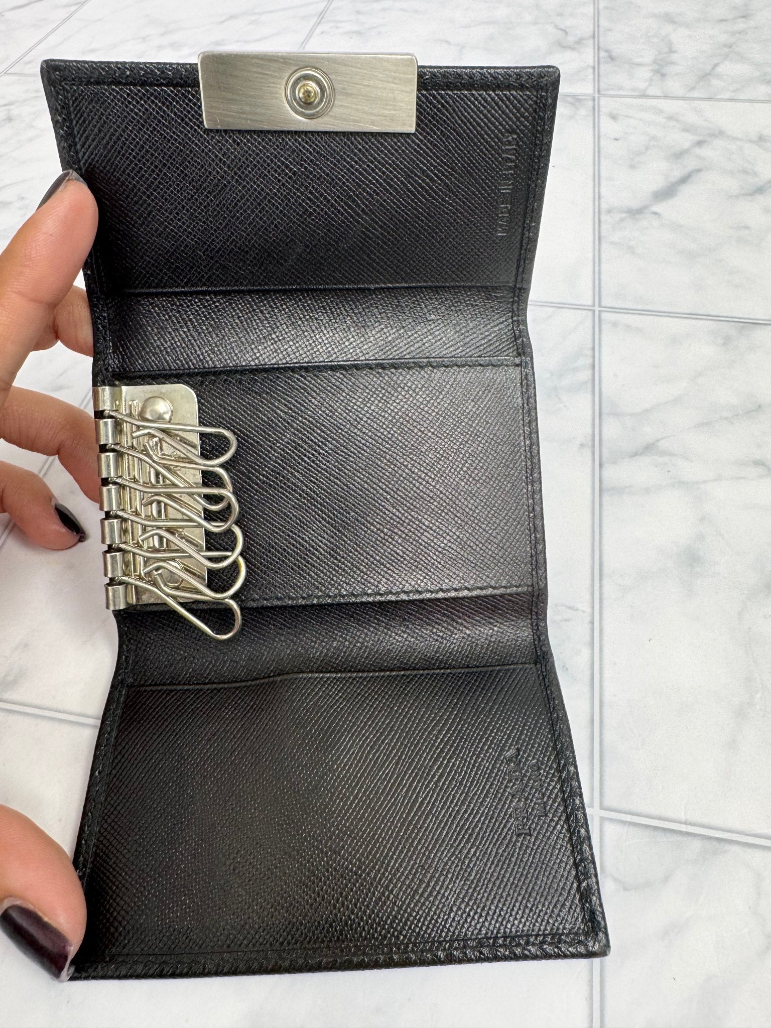 Prada Black Saffiano Leather 6 Key Ring Holder