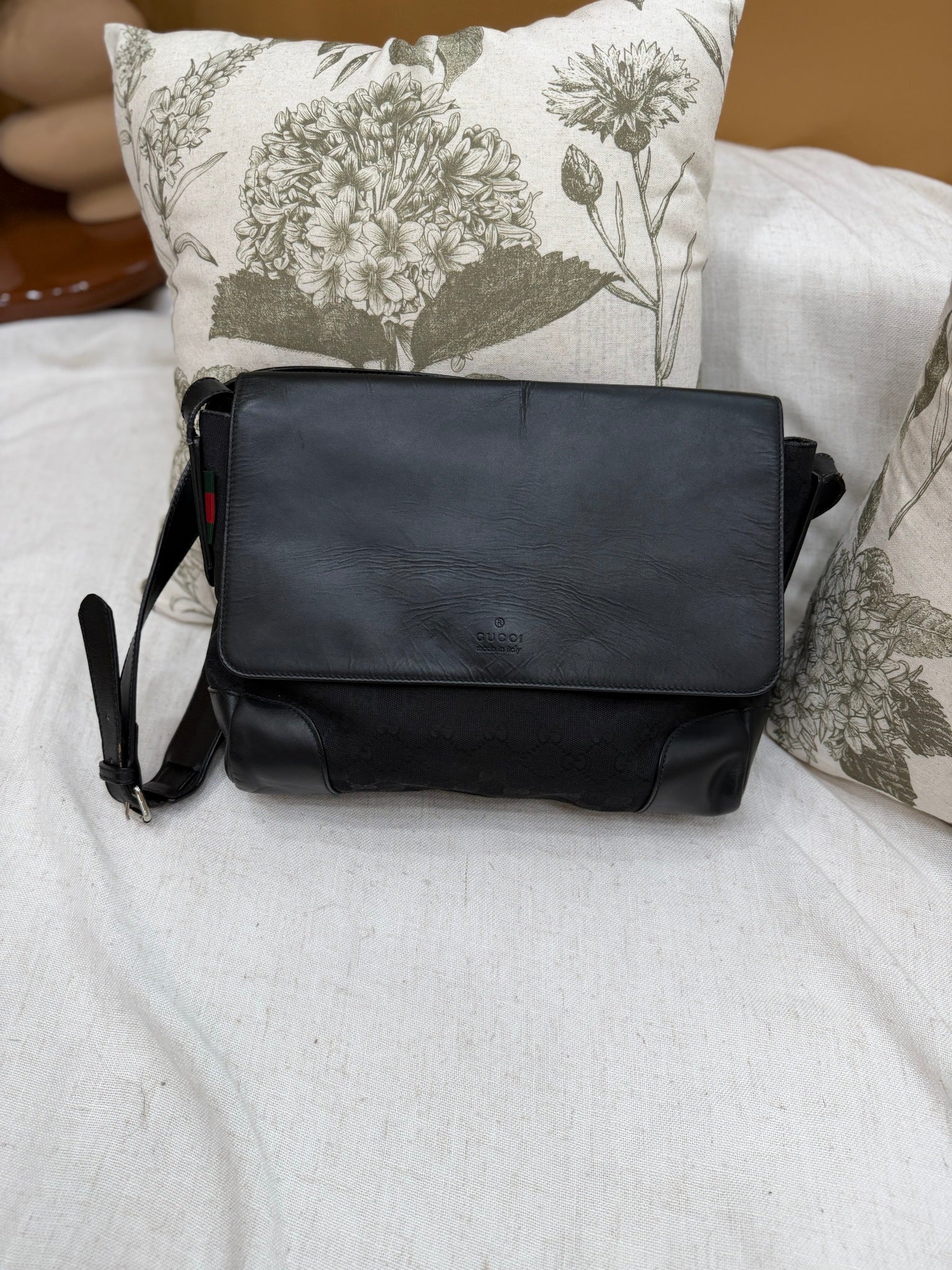 Gucci Black Canvas And Leather Web Messenger Bag