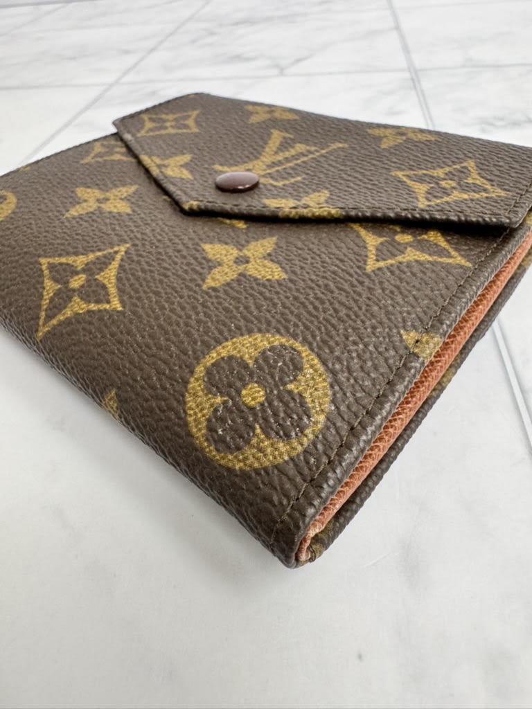 Louis Vuitton Monogram Elise Compact Wallet