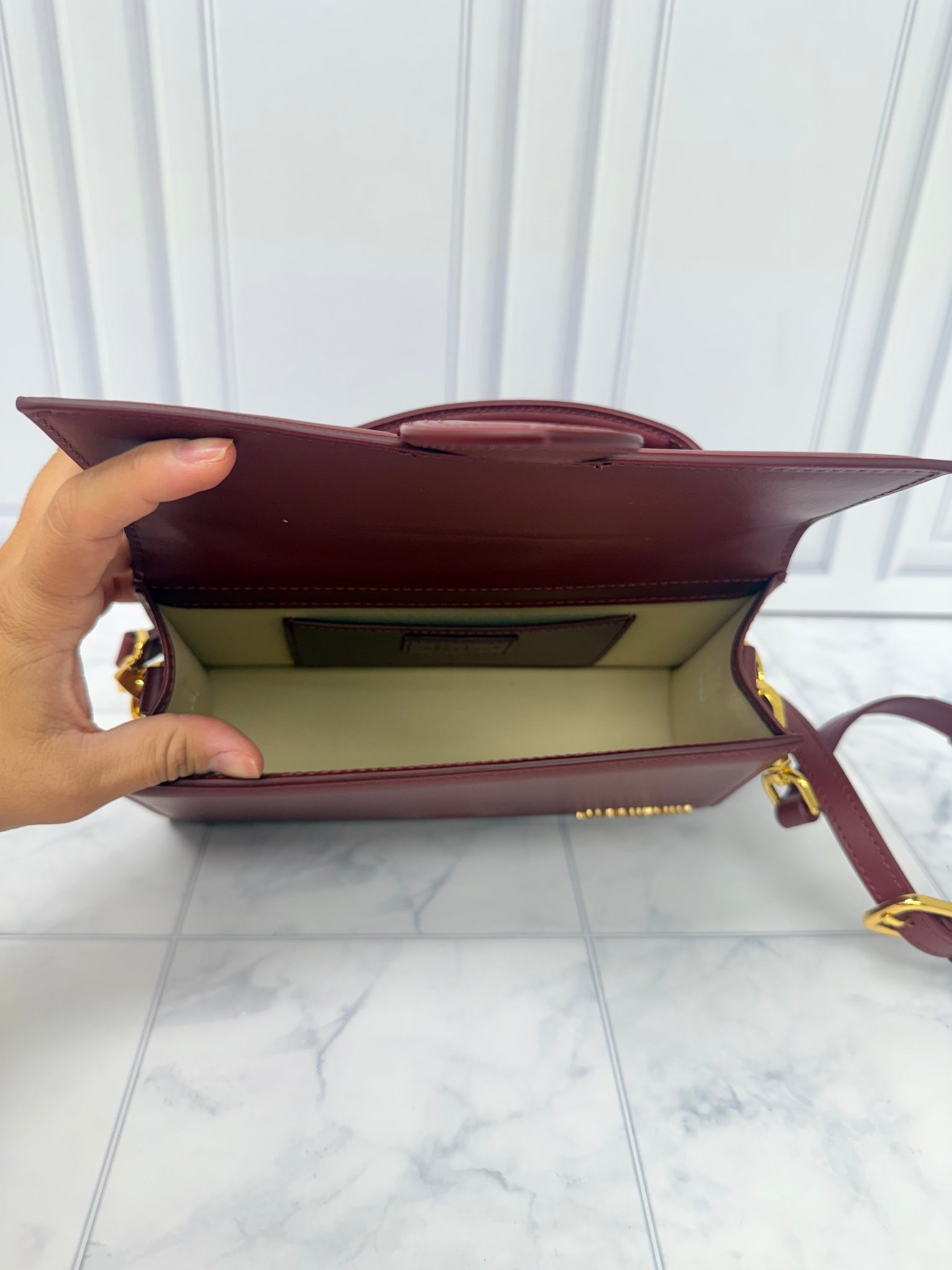 BRAND NEW - Jacquemus Burgundy Leather Le Grand Bambino 2Way Handbag