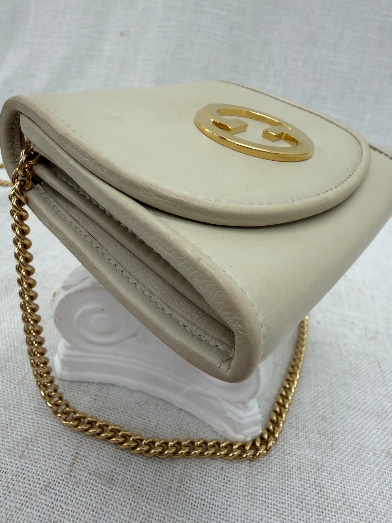 Gucci Ivory Leather Blondie Chain Shoulder Bag