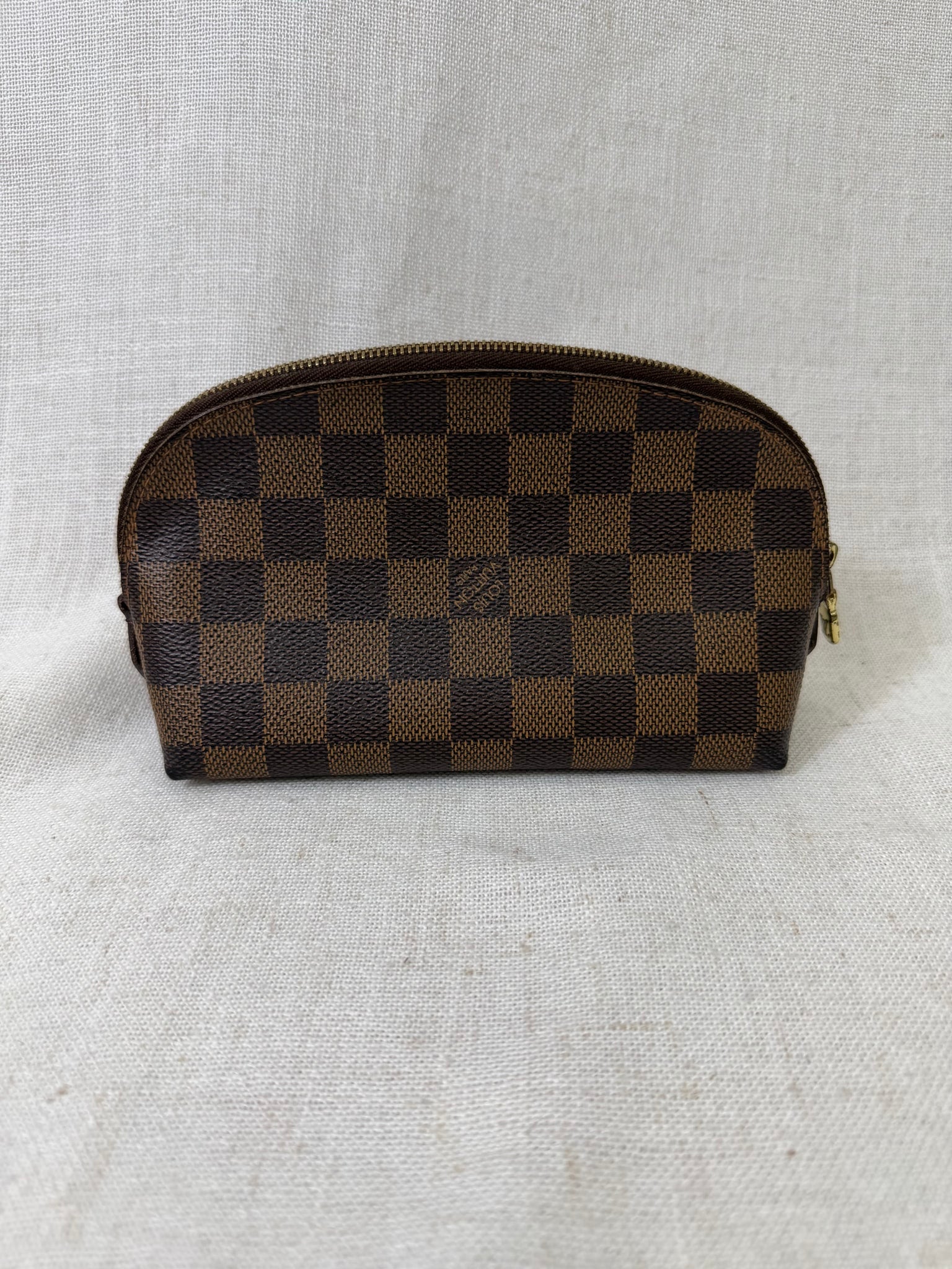 Louie Vuitton Damier Ebene Cosmetic Pouch