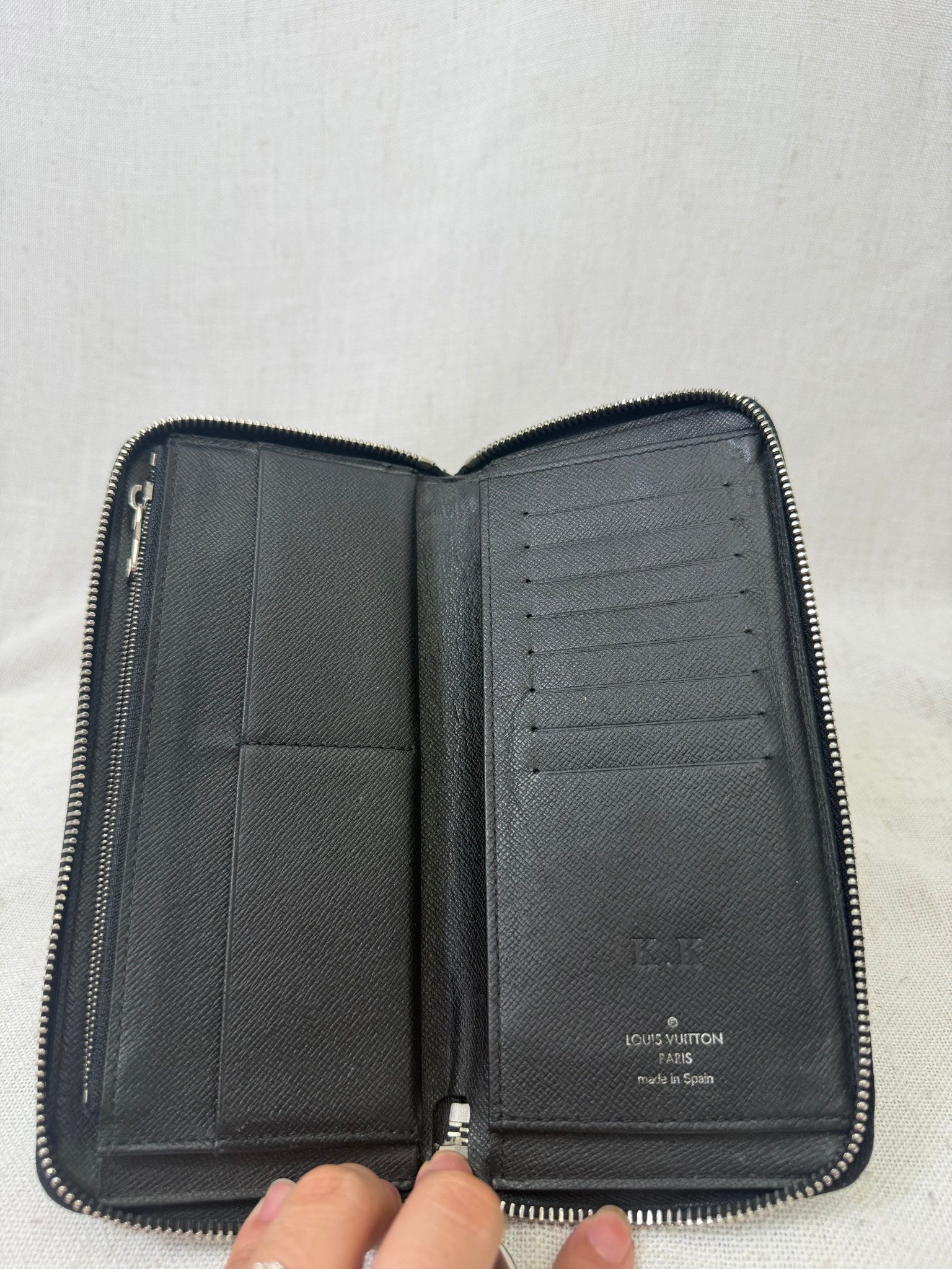 Louis Vuitton Damier Graphite Zippy Wallet