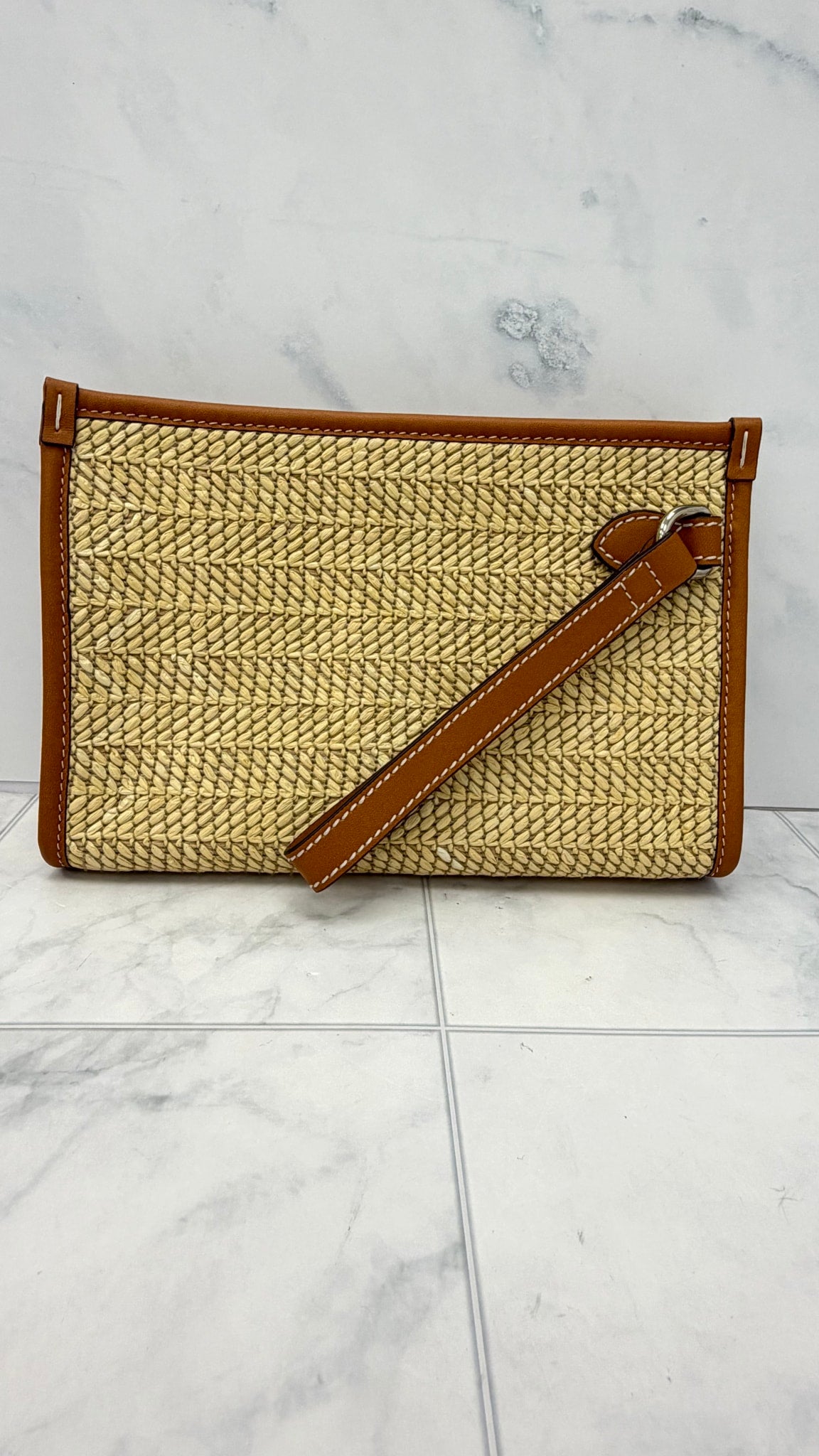 LIKE NEW - Gucci Multicolor Raffia Clutch
