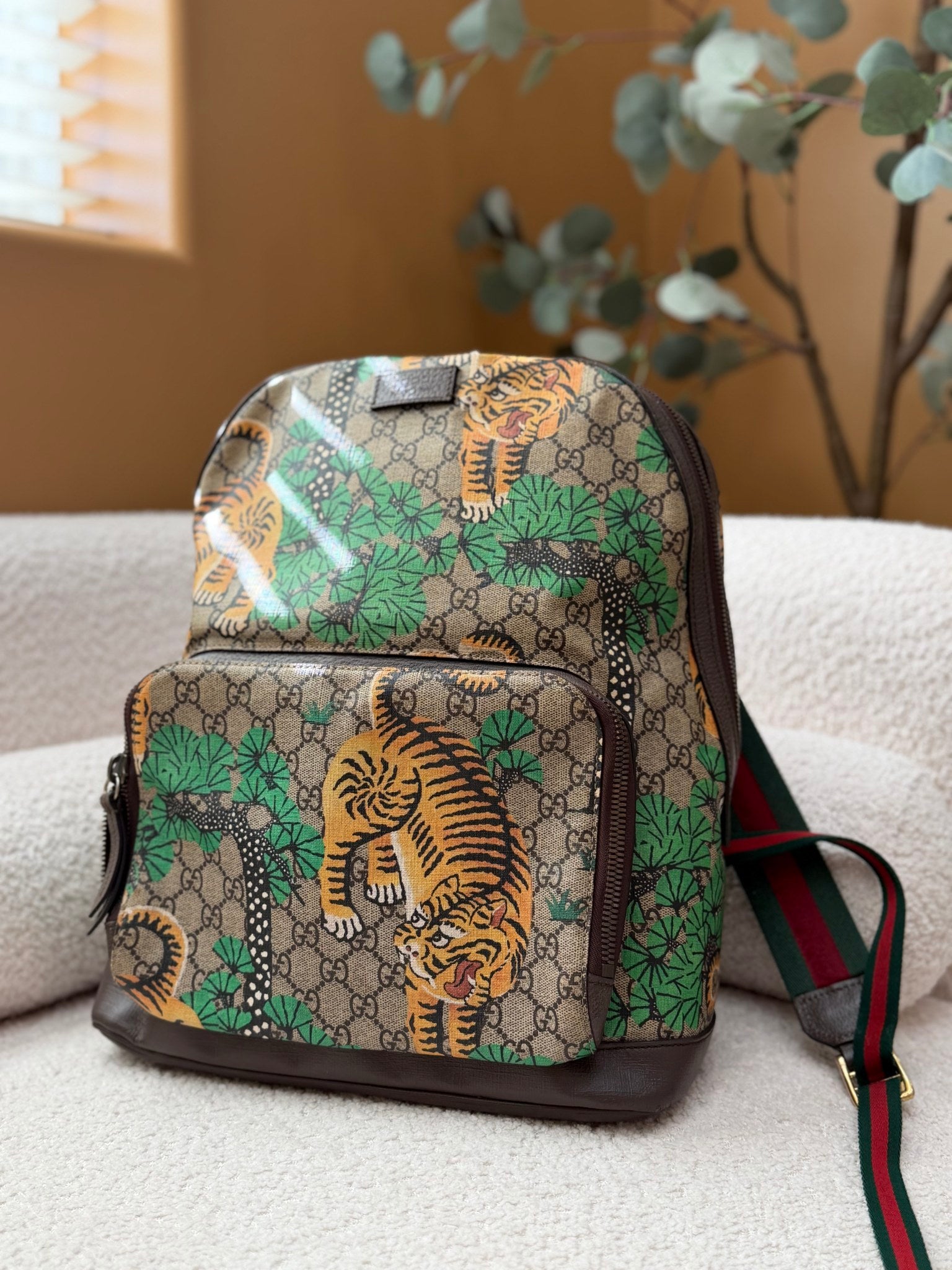 Gucci GG Supreme Tiger Backpack