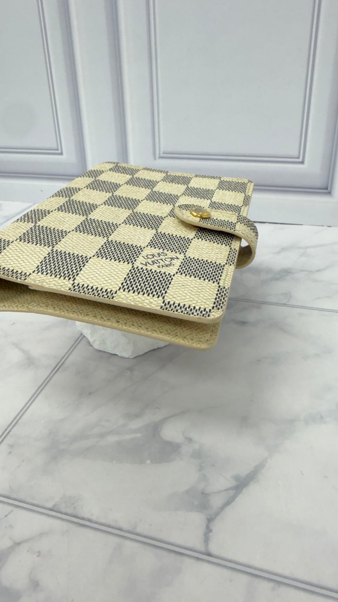 Louis Vuitton Damier Azur Passport Agenda PM Cover