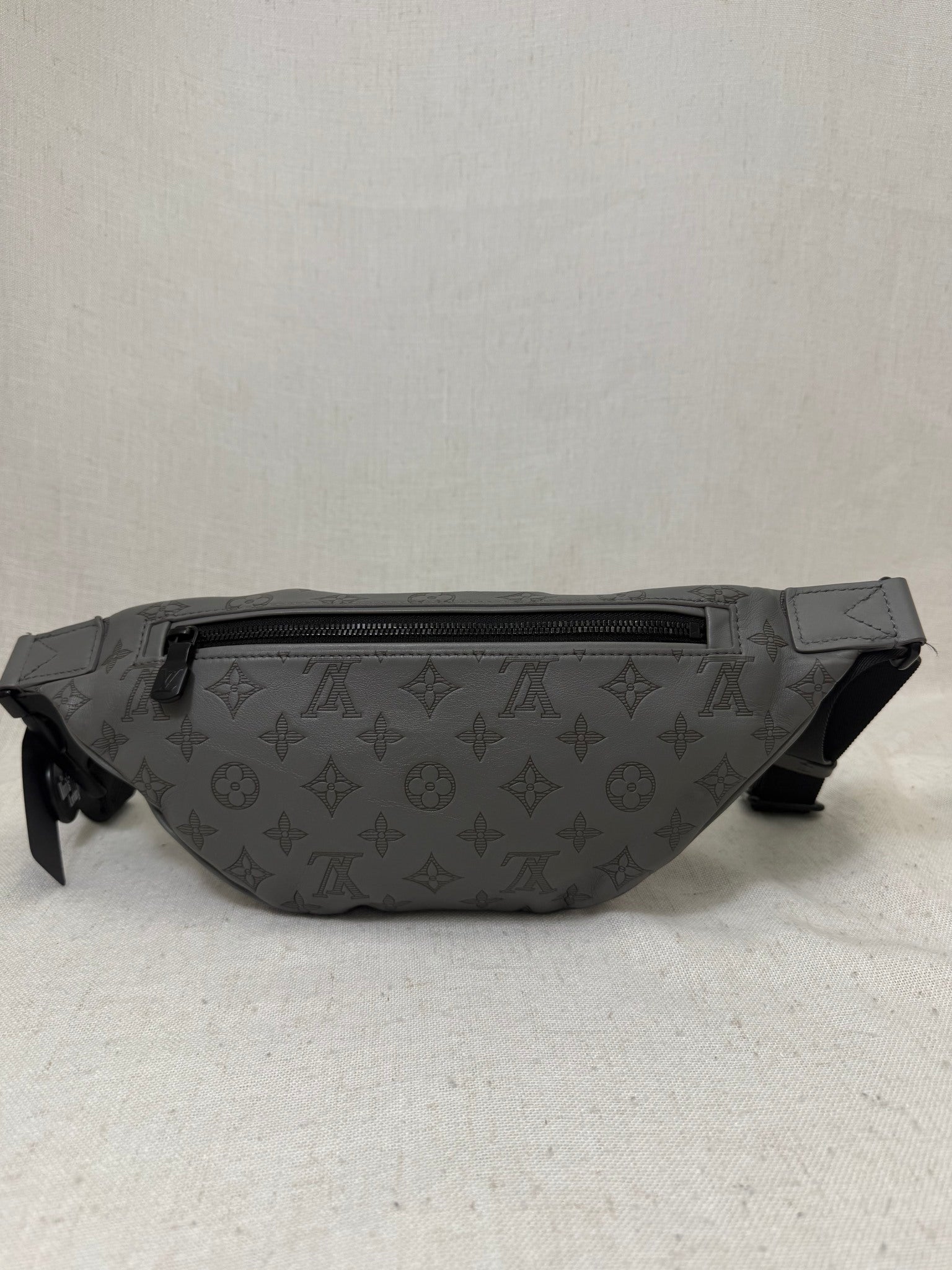 Louis Vuitton Grey Monogram Leather Discovery PM Bumbag