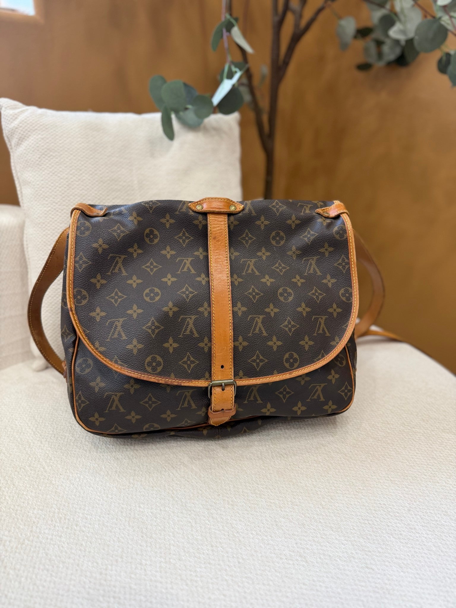 Louis Vuitton Monogram Saumur 35 Shoulder Bag