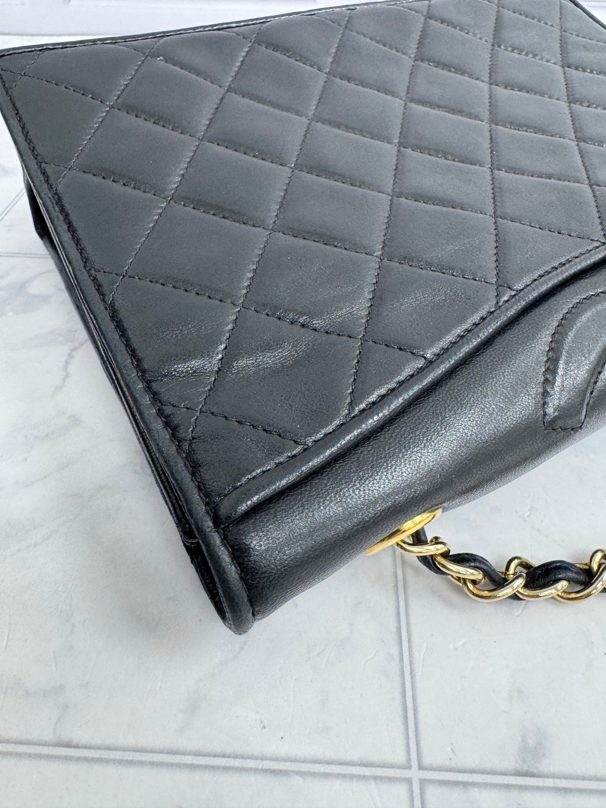 Chanel Black Quilted Lambskin Vintage Medium Full Flap Bag