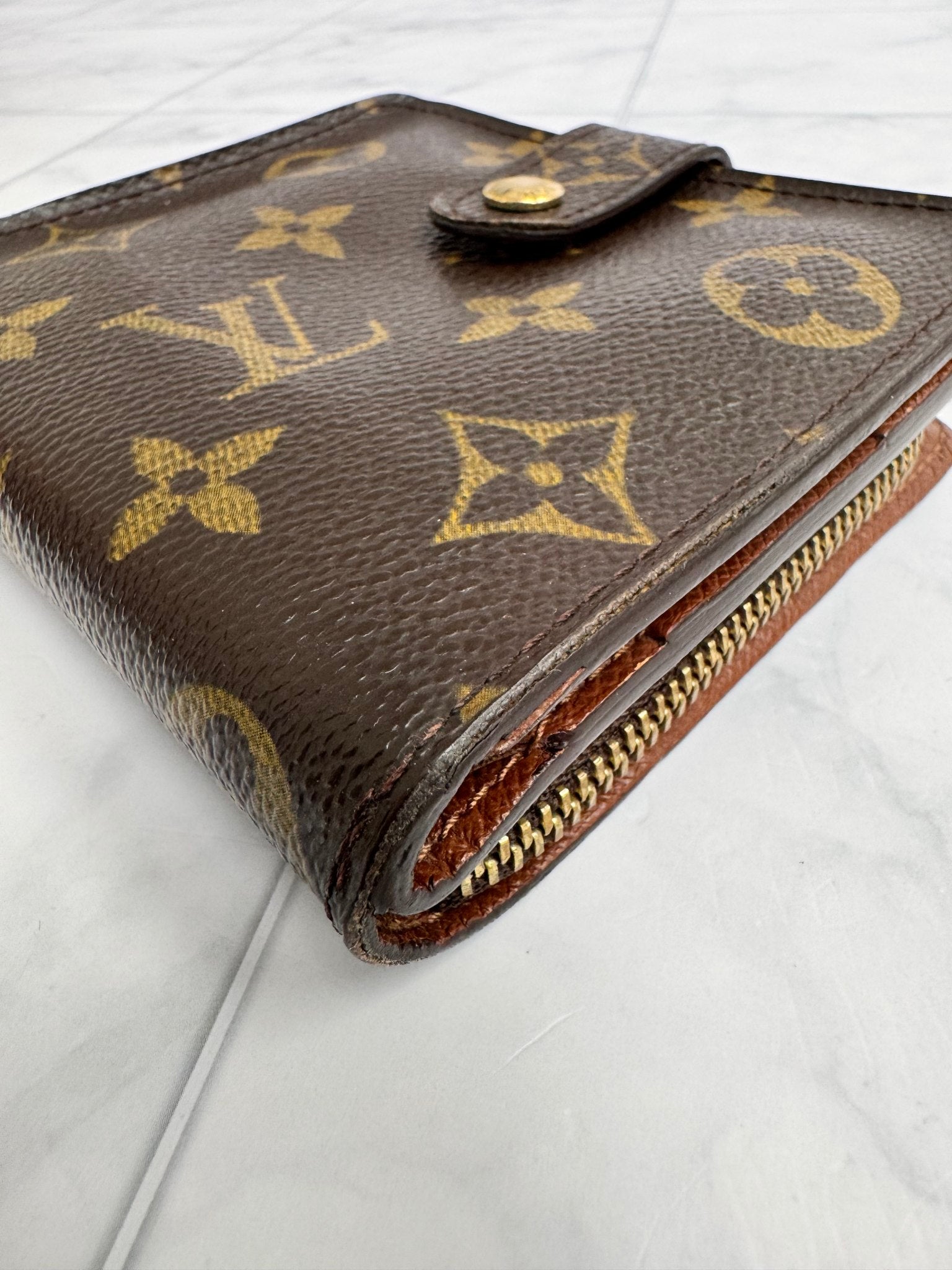 Louis Vuitton Monogram Compact Zippy Wallet