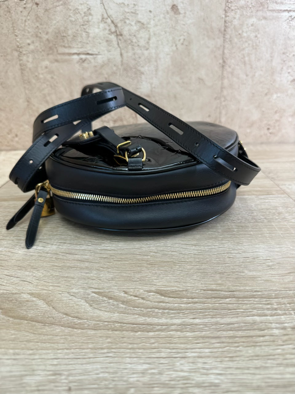 Louis Vuitton Black Vernis Boite Chapeau Souple MM