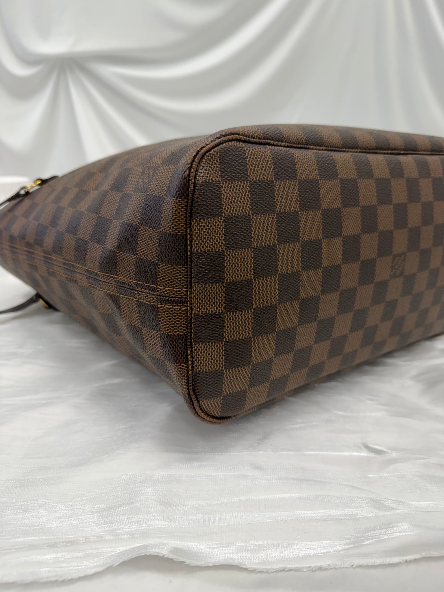 Louis Vuitton Damier Ebene & Pink Neverfull MM
