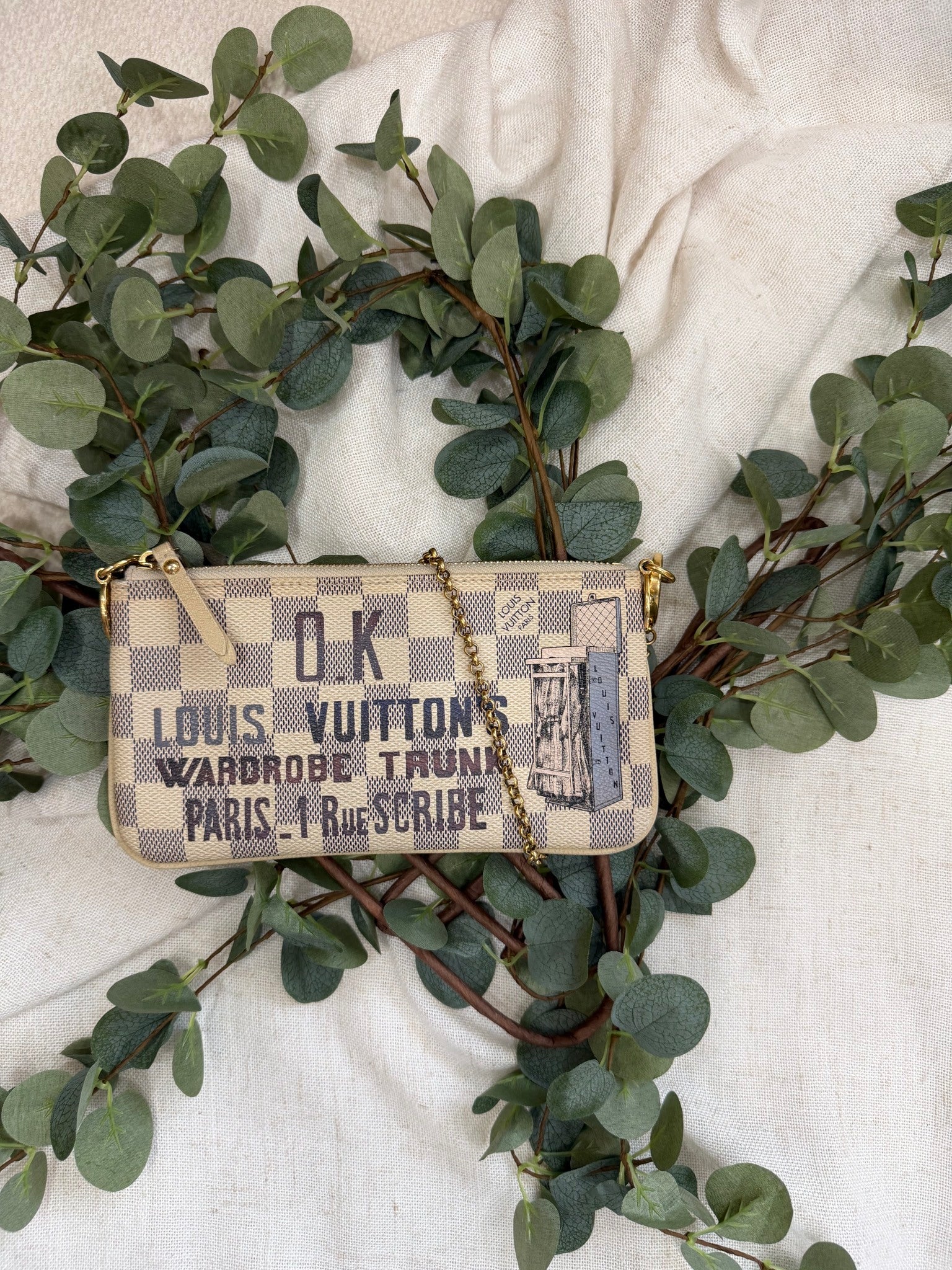 Louis Vuitton Damier Azur Trunks And Labels Pochette Milla