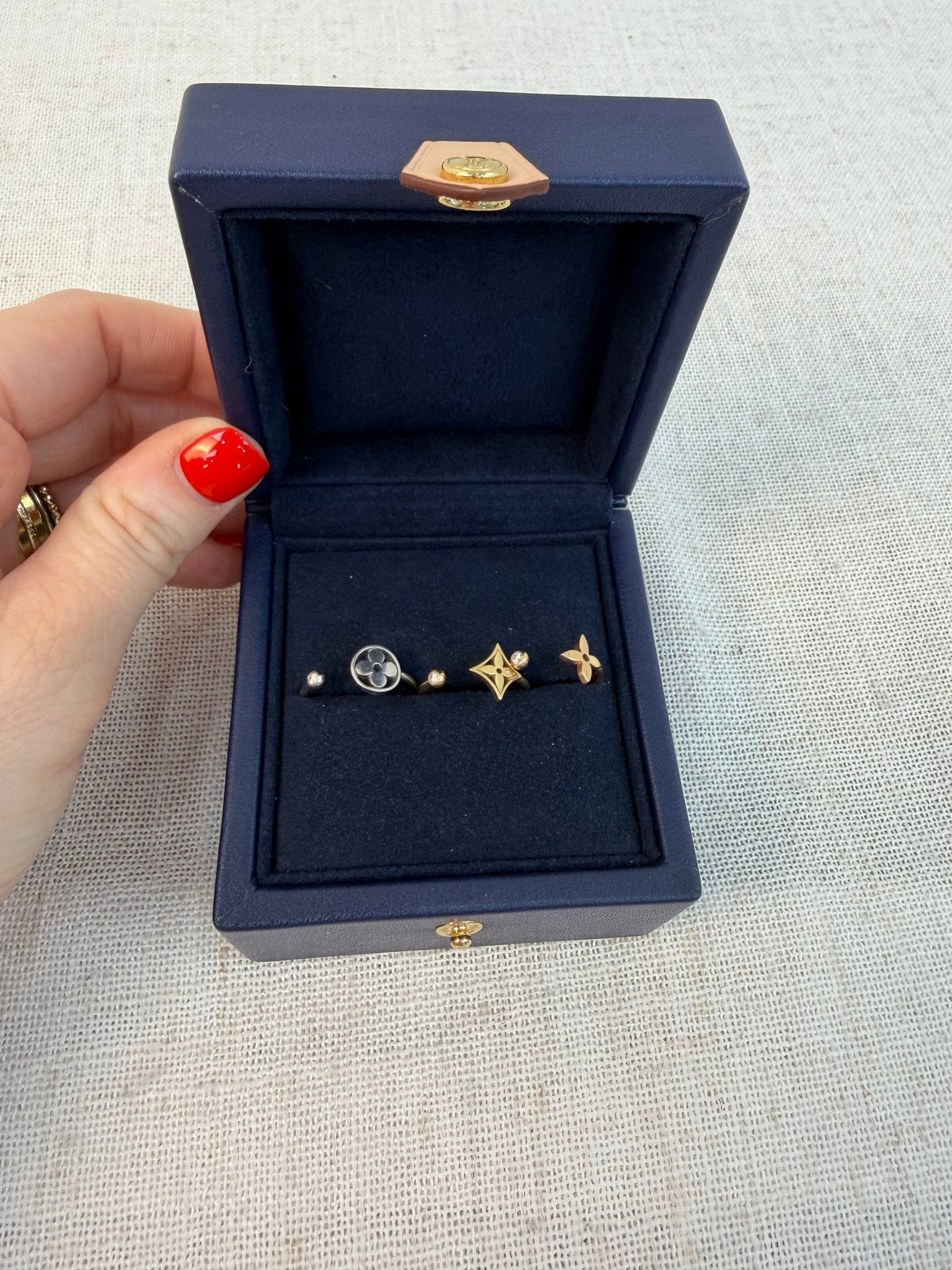 Louis Vuitton Idylle Blossom Gold And Diamond 3 Ring Set