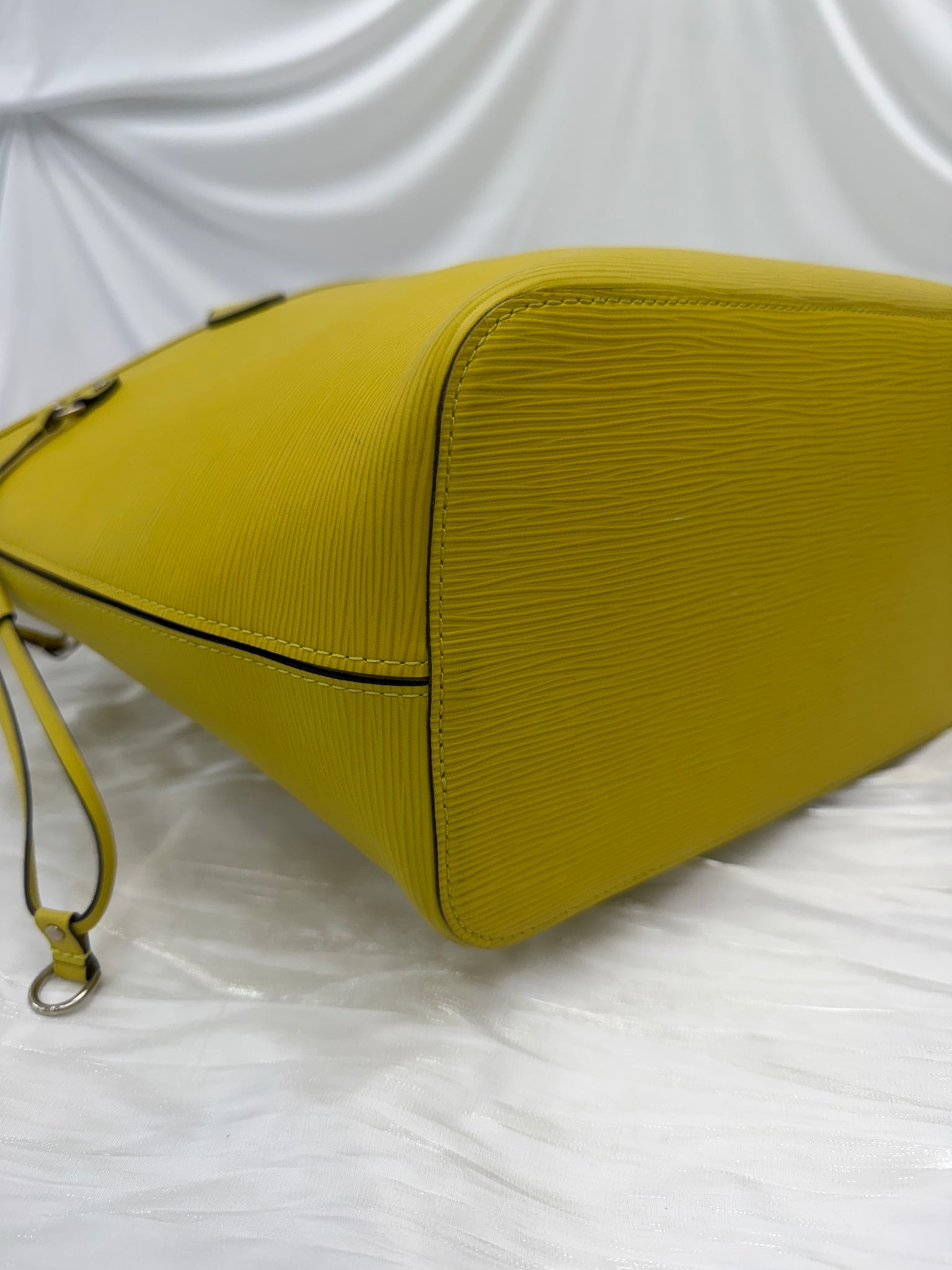 Louis Vuitton Yellow Epi Neverfull MM