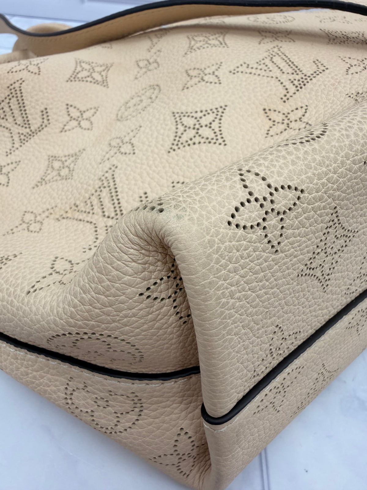 Louis Vuitton Cream Perforated Leather Mahina Why Knot PM Bag