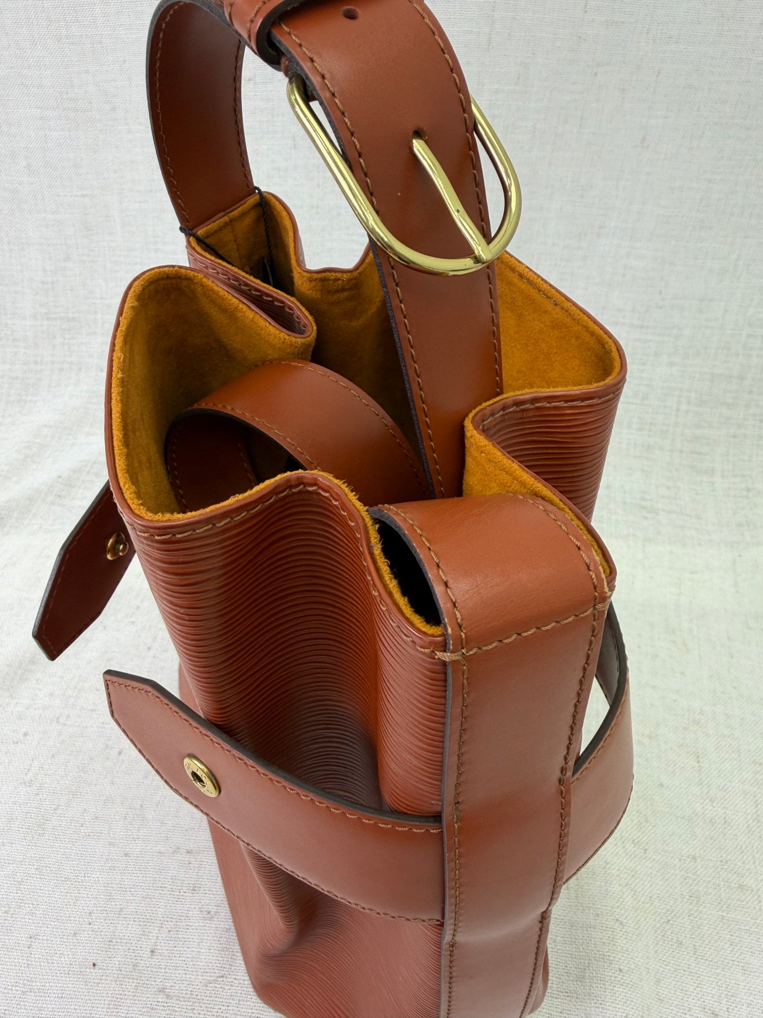 Louis Vuitton Brown Epi Leather Sac d'Epaule GM Bag