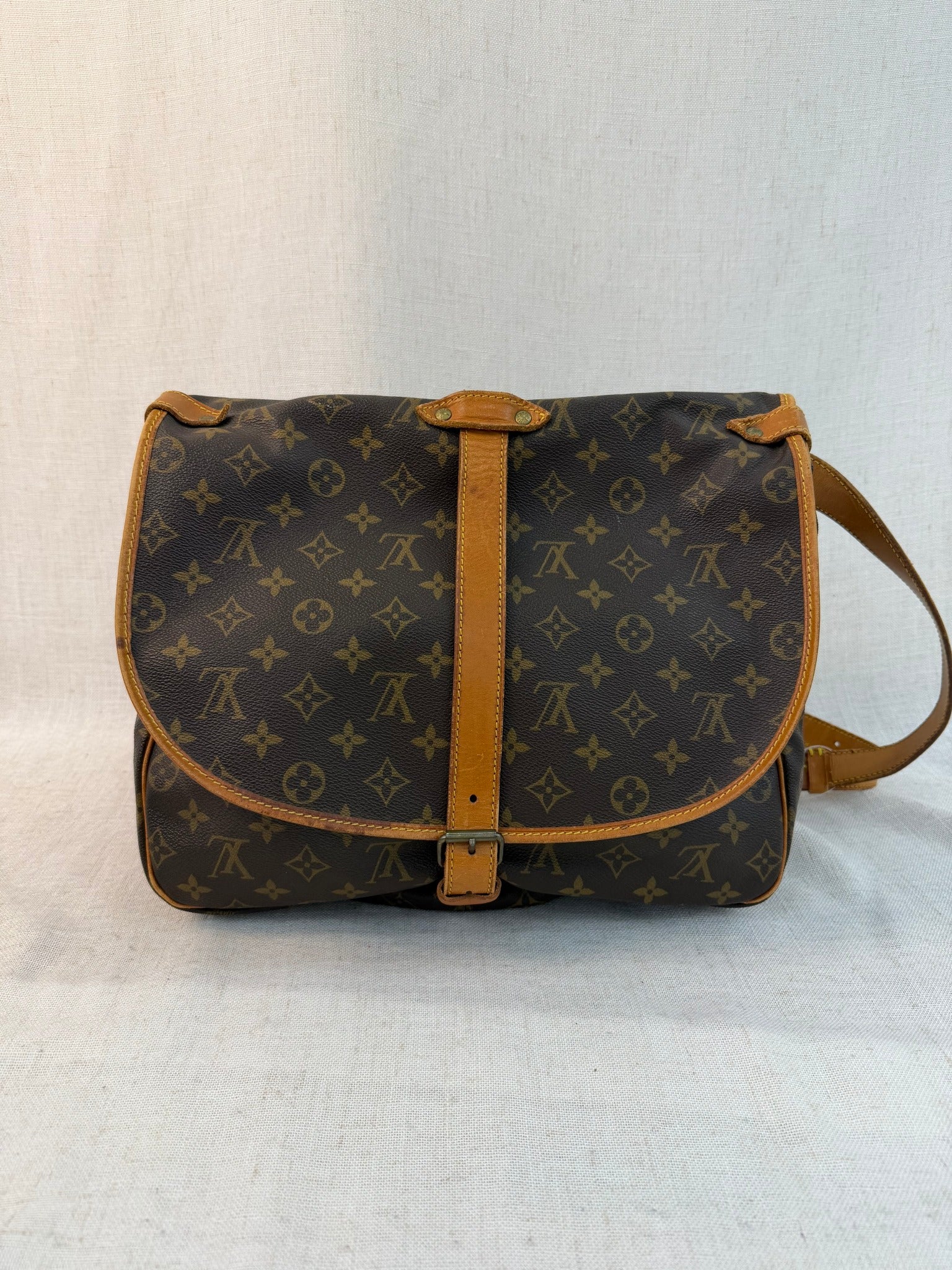 Louis Vuitton Monogram Saumur 35 Shoulder Bag