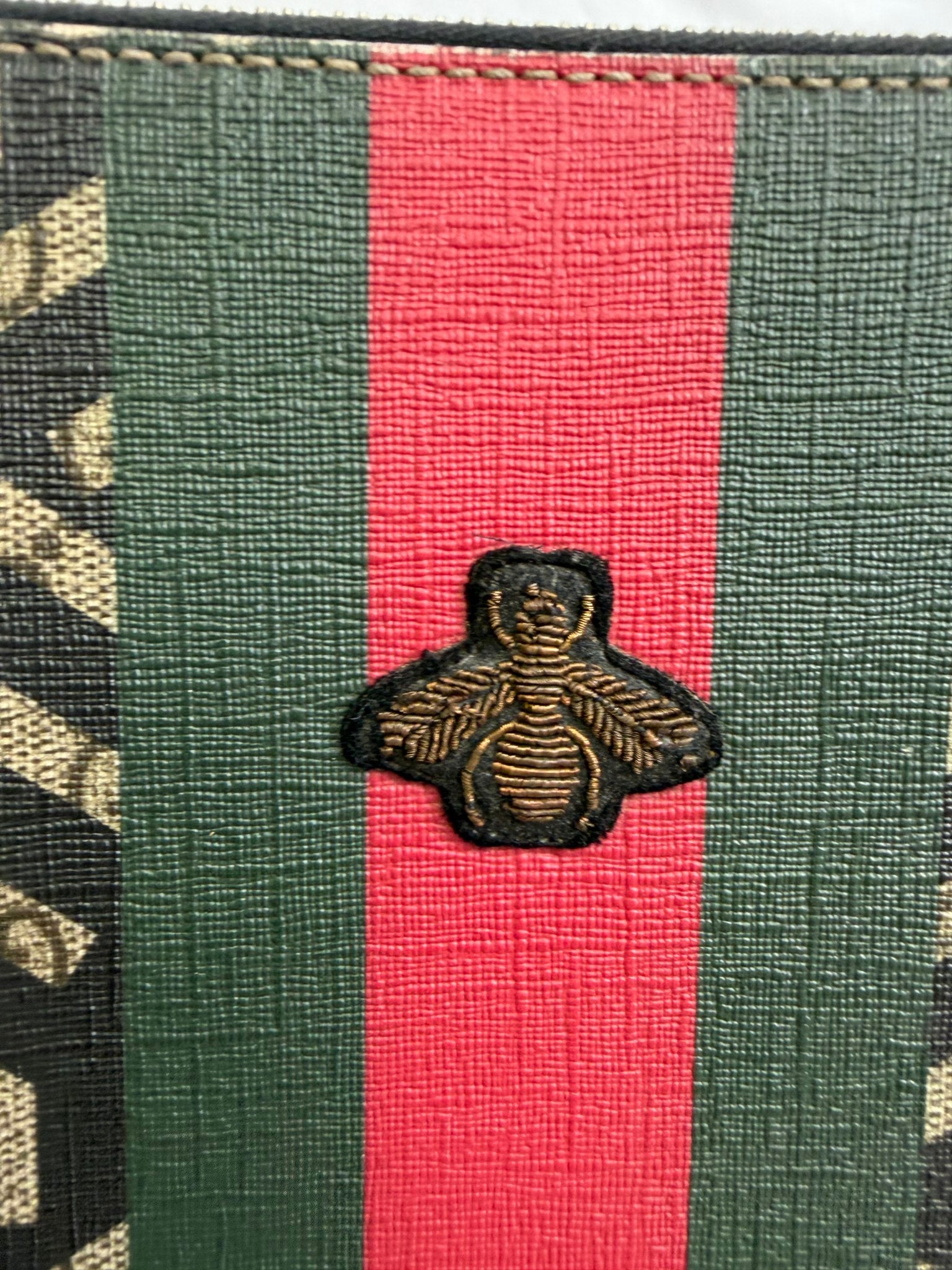 Gucci GG Supreme Caleido Web Bee Crossbody