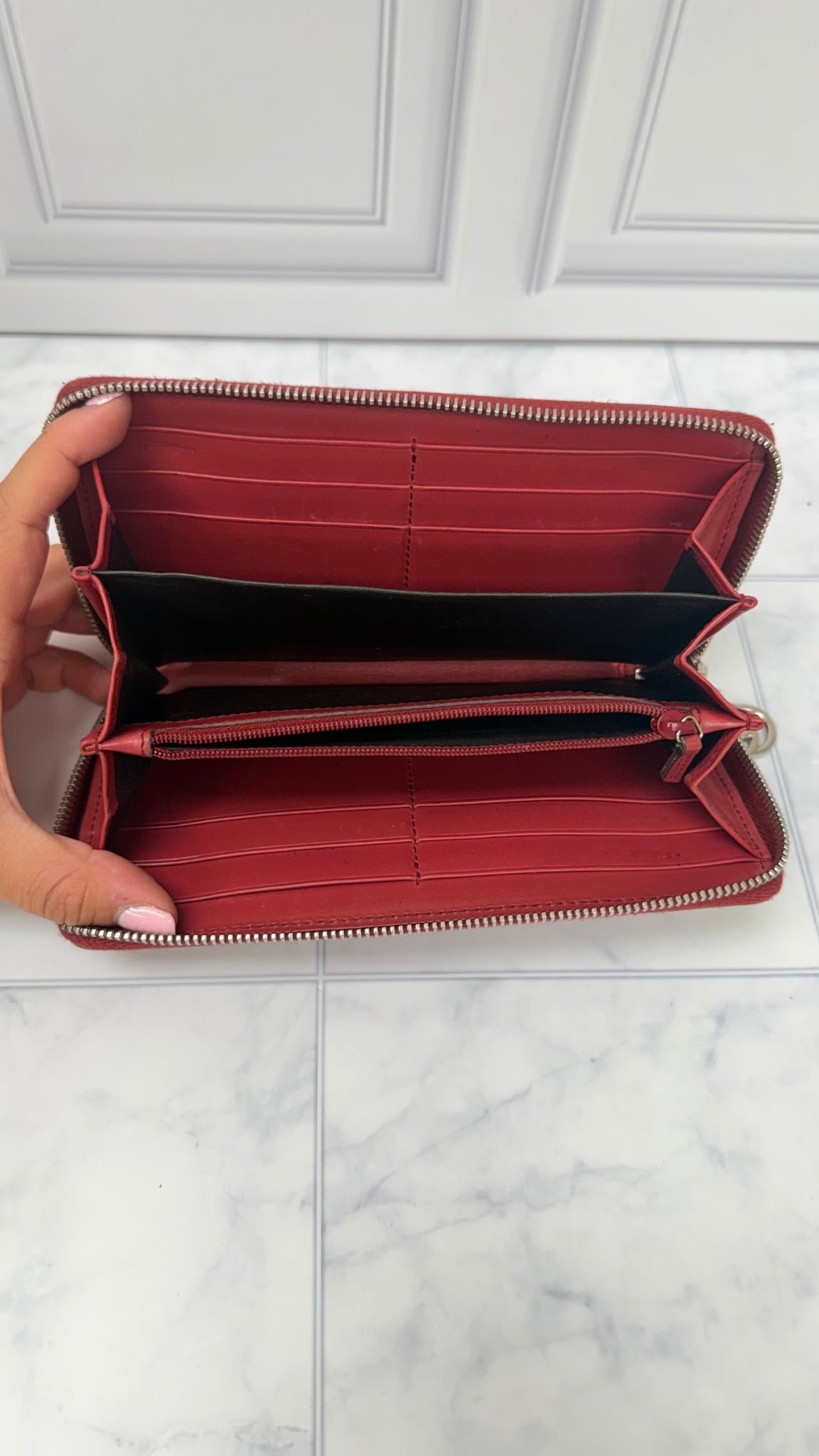 Gucci Red Imprime Microguccissima Zippy Wallet