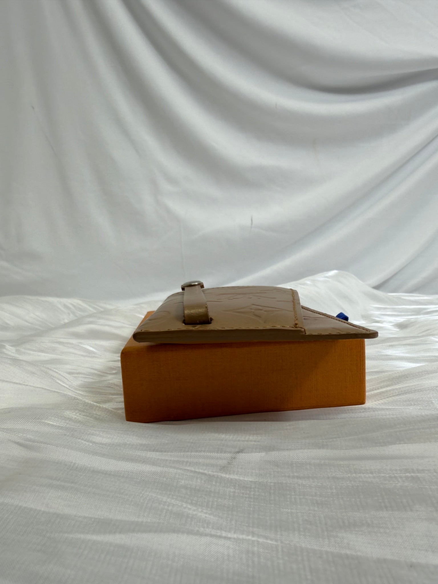 Louis Vuitton Monogram Gold Matte Vernis Key Holder