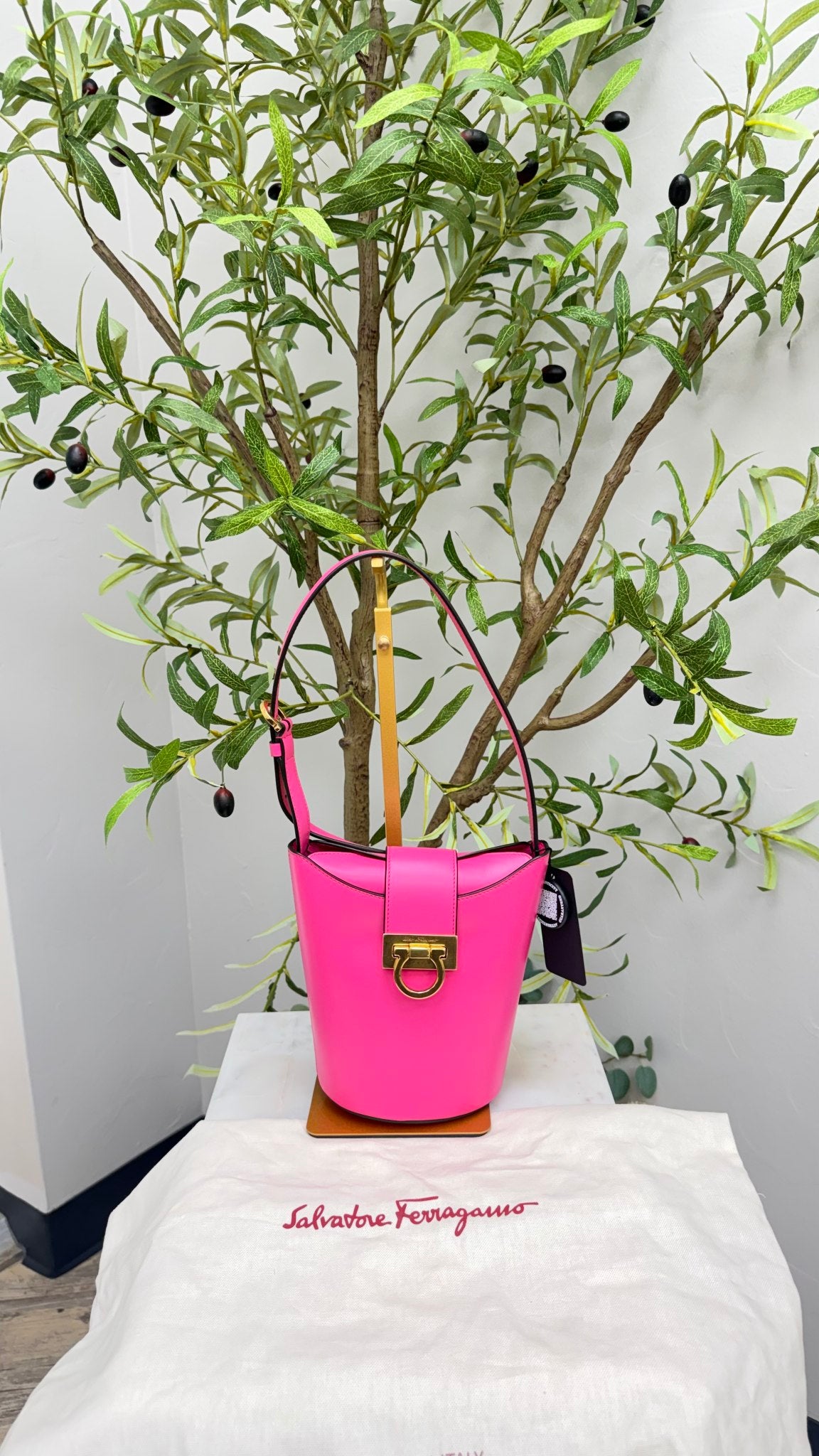 Salvatore Ferragamo Hot Pink Leather Bucket Shoulder Bag