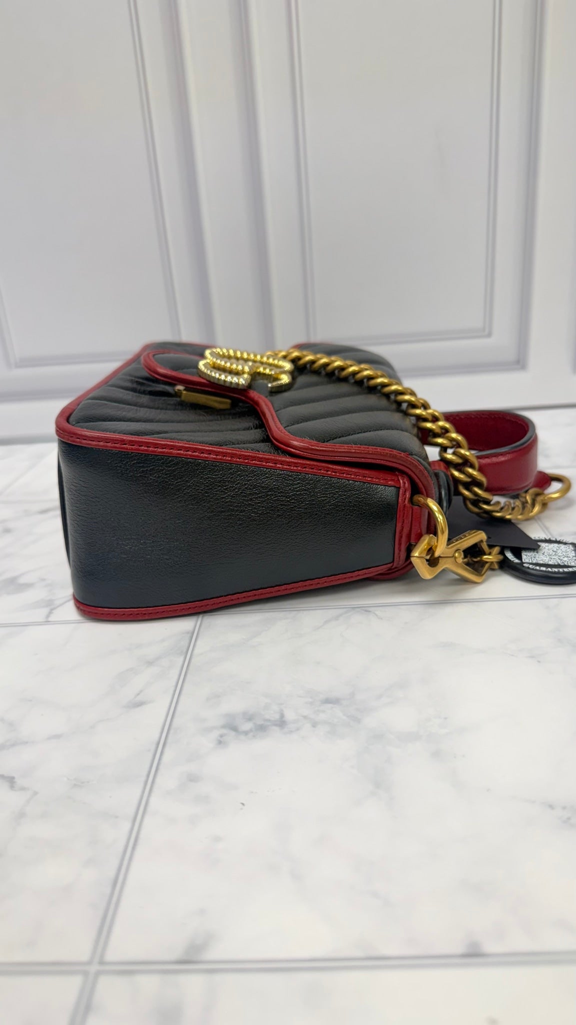 Gucci Black And Red Leather GG Marmont Top Handle Handbag