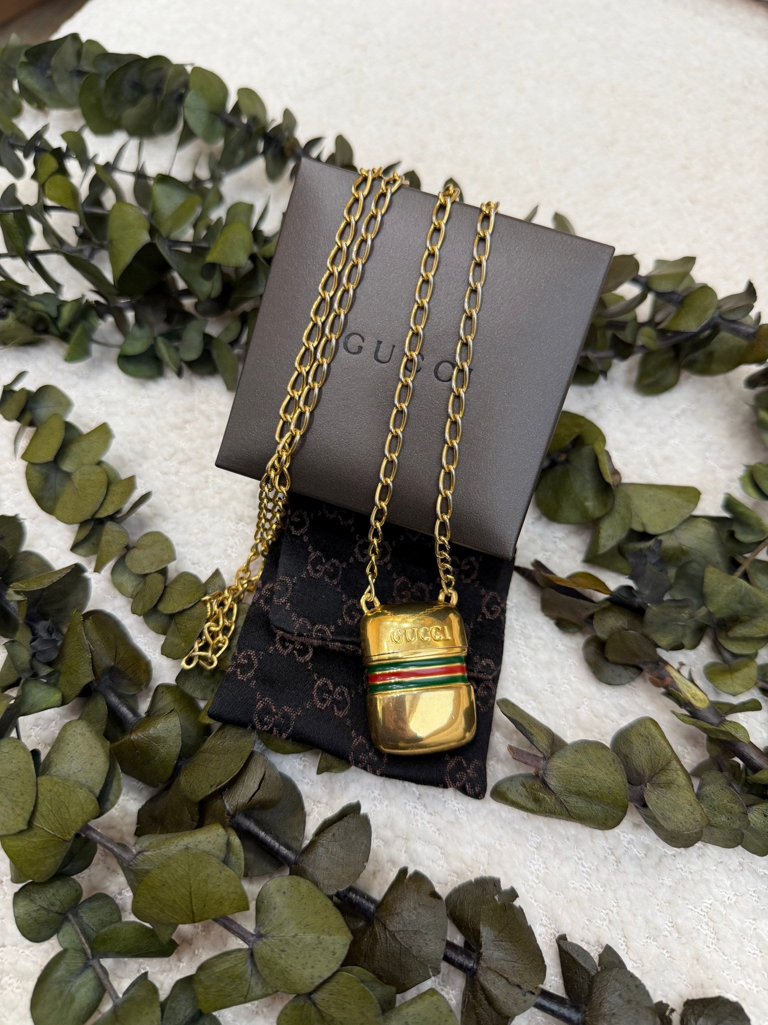 Gucci Vintage Gold Tone Sherry Necklace