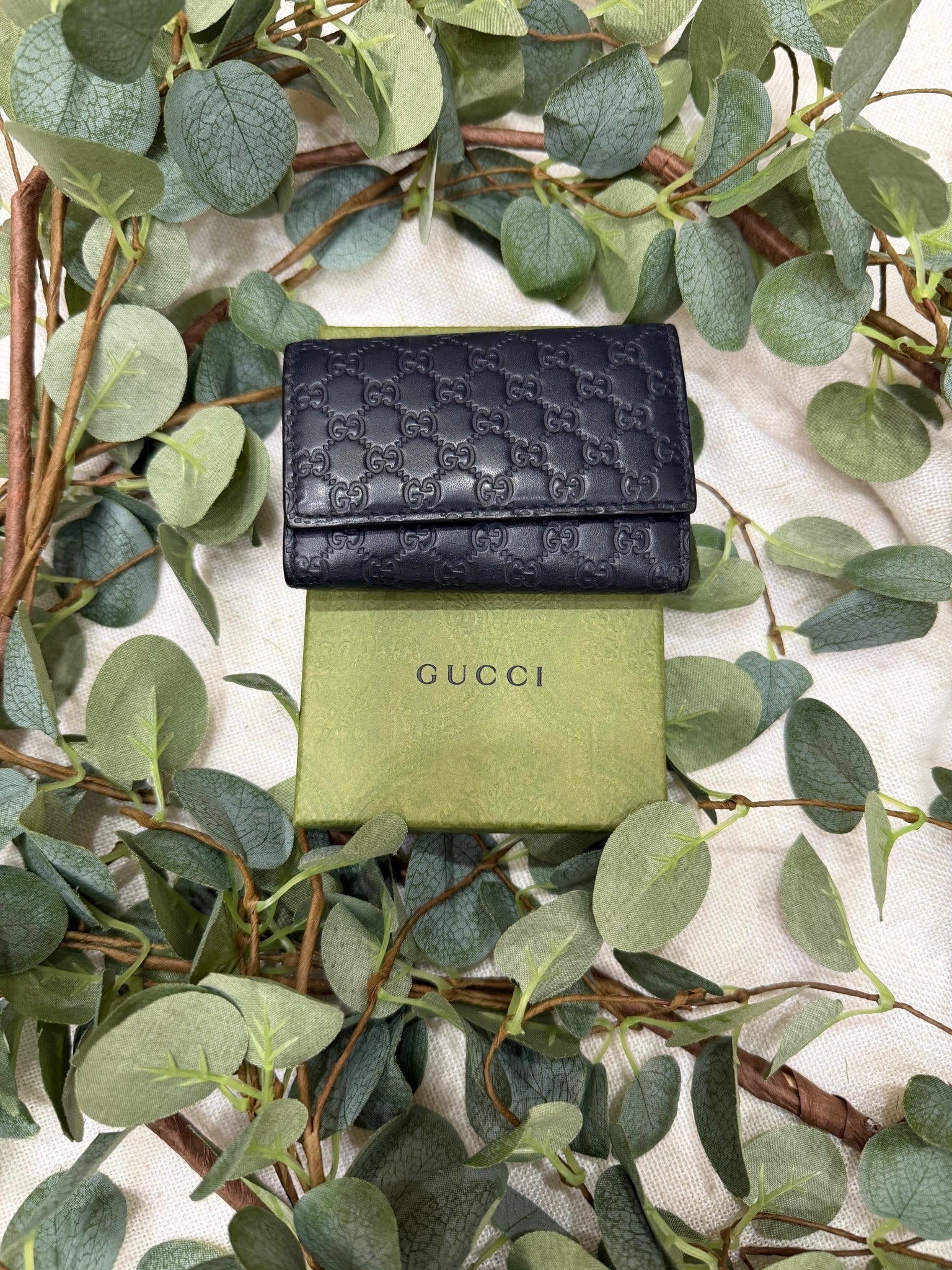 Gucci Navy Leather Microguccissima 6 Key Ring Holder