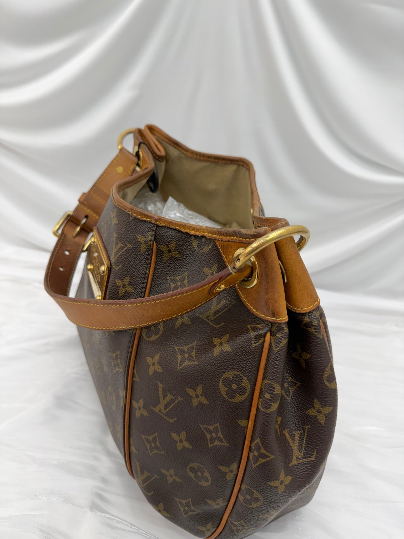 Louis Vuitton Monogram Galliera Bag