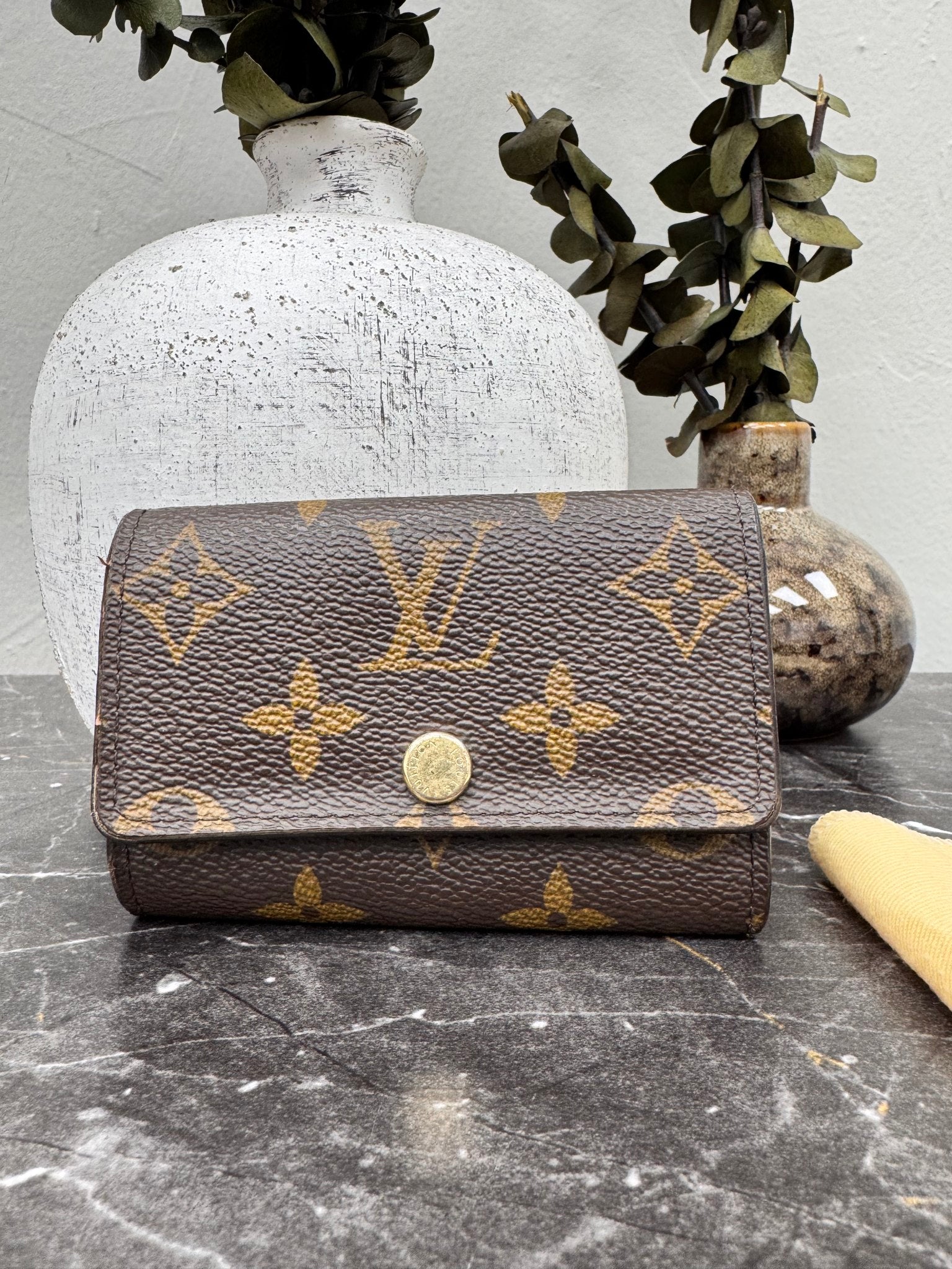 Louis Vuitton Monogram 6 Ring Key Case