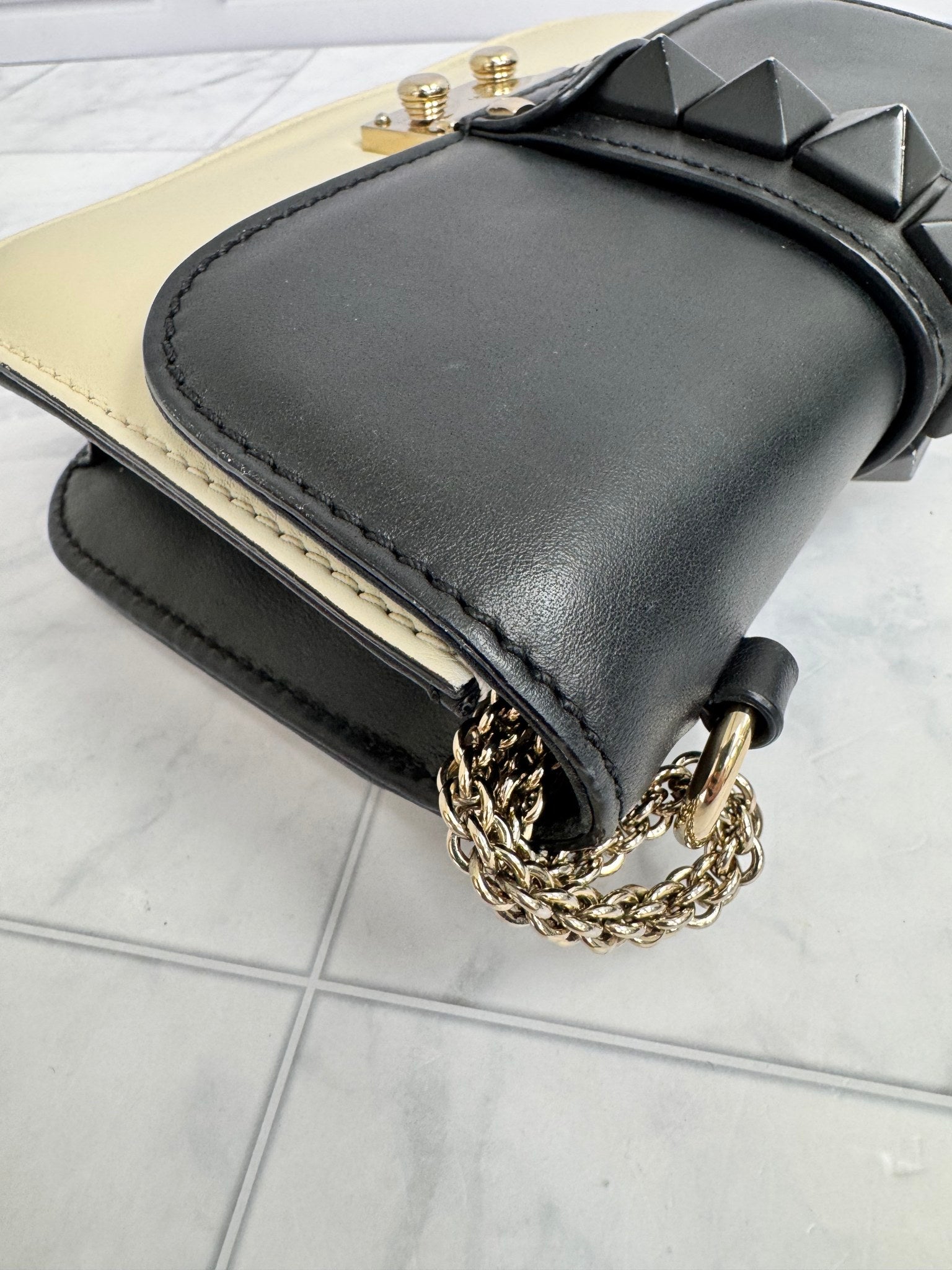 Valentino Beige And Black Leather Rockstud Glam Lock Shoulder Bag