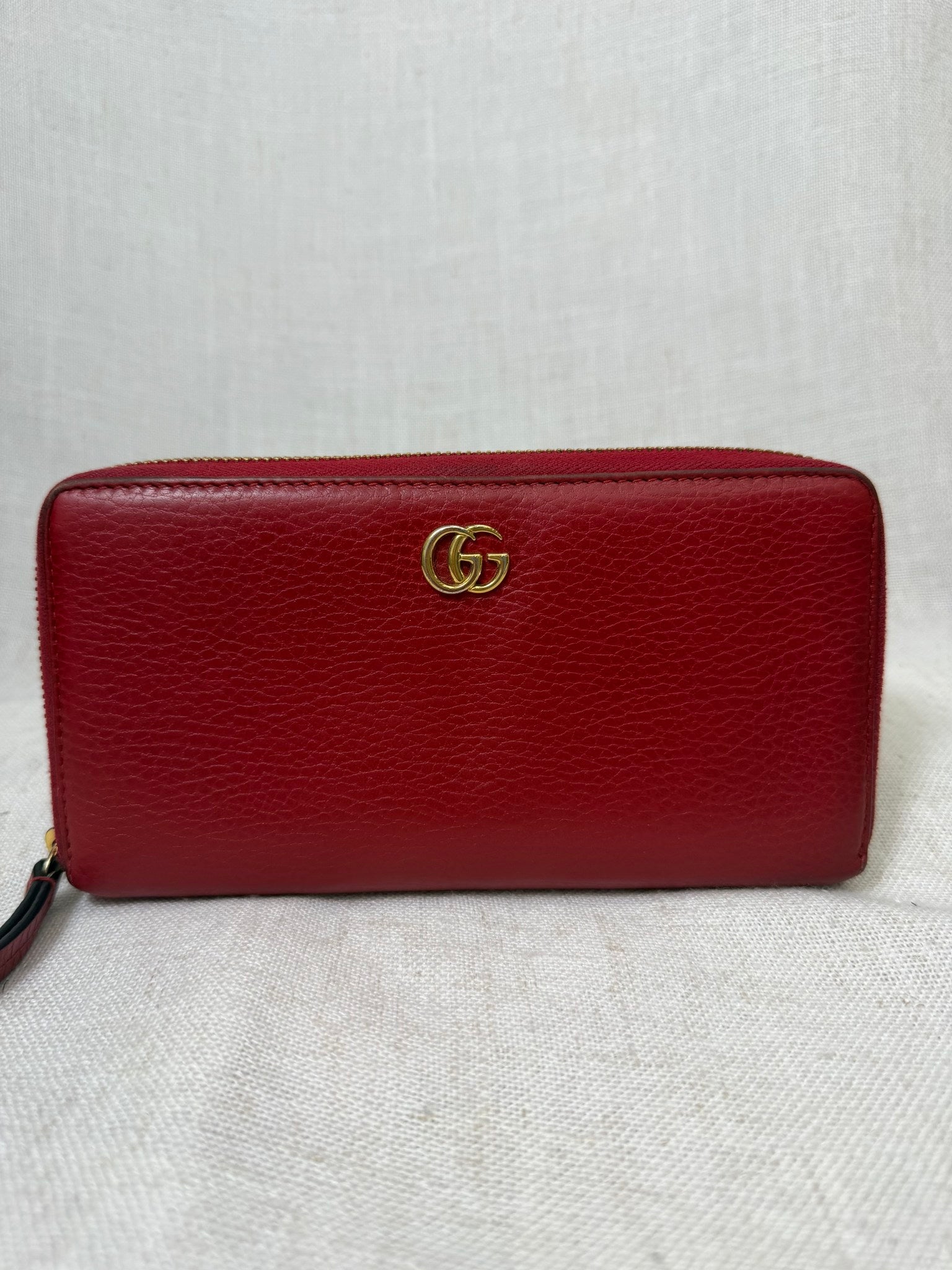 Gucci Red Leather Marmont GG Zippy Wallet