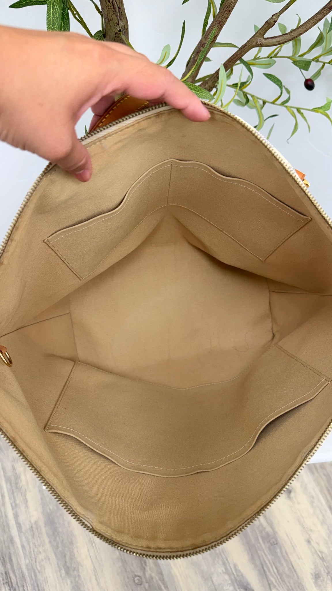 Louis Vuitton Damier Azur Totally GM Tote Bag