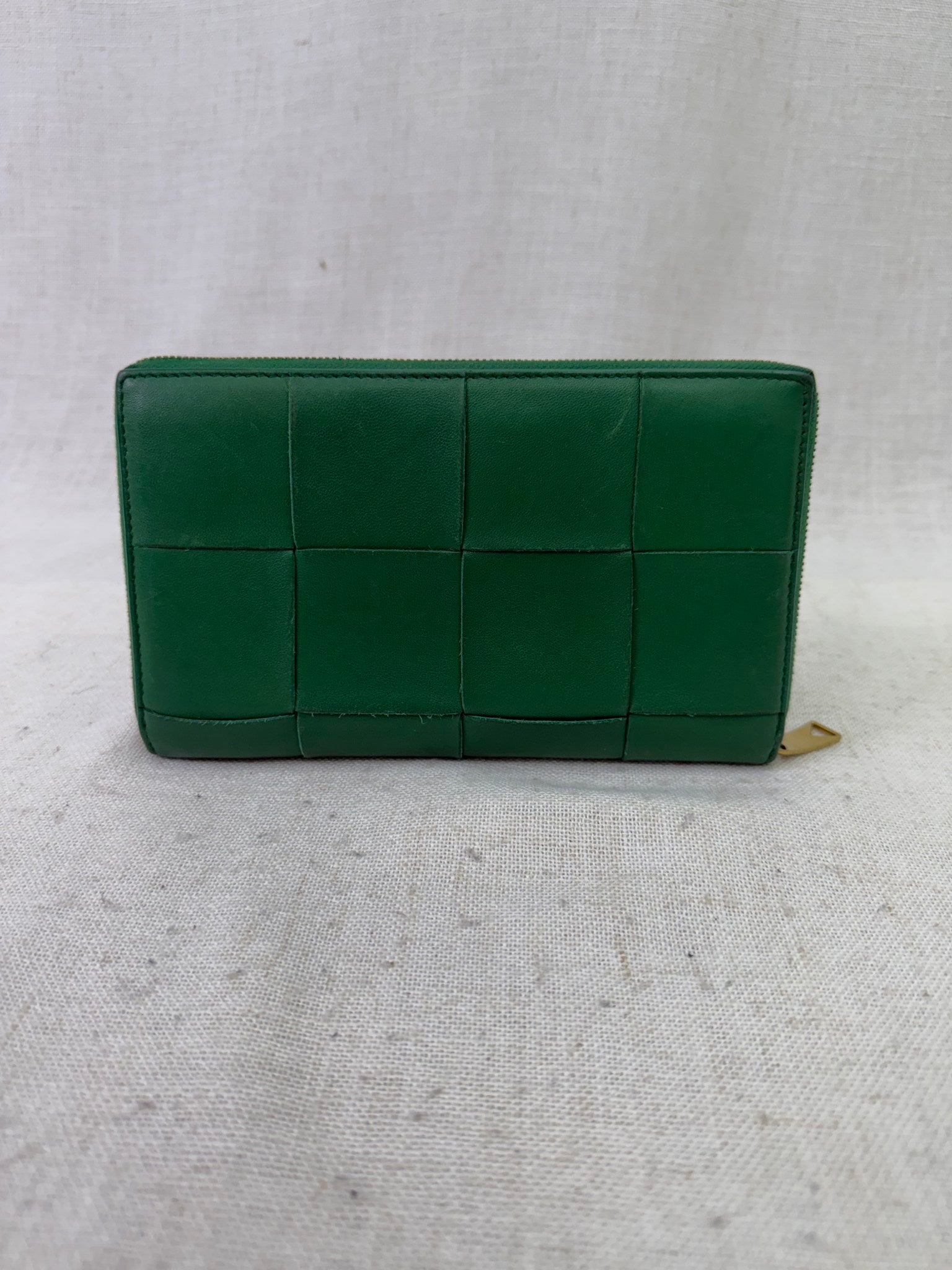 Bottega Veneta Green Leather Cassette Zippy Wallet