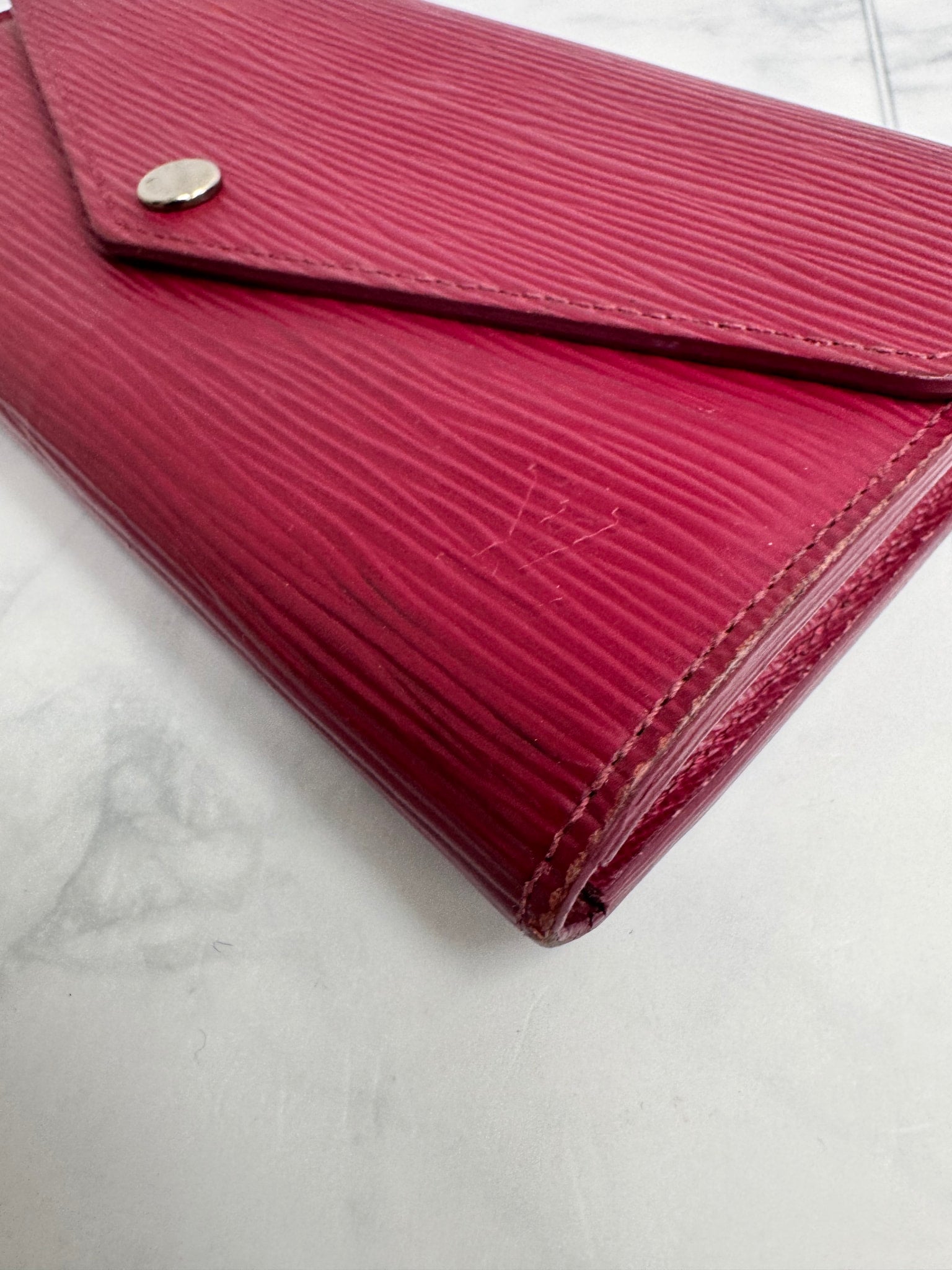 Louis Vuitton Fuchsia Epi Leather Sarah Long Wallet