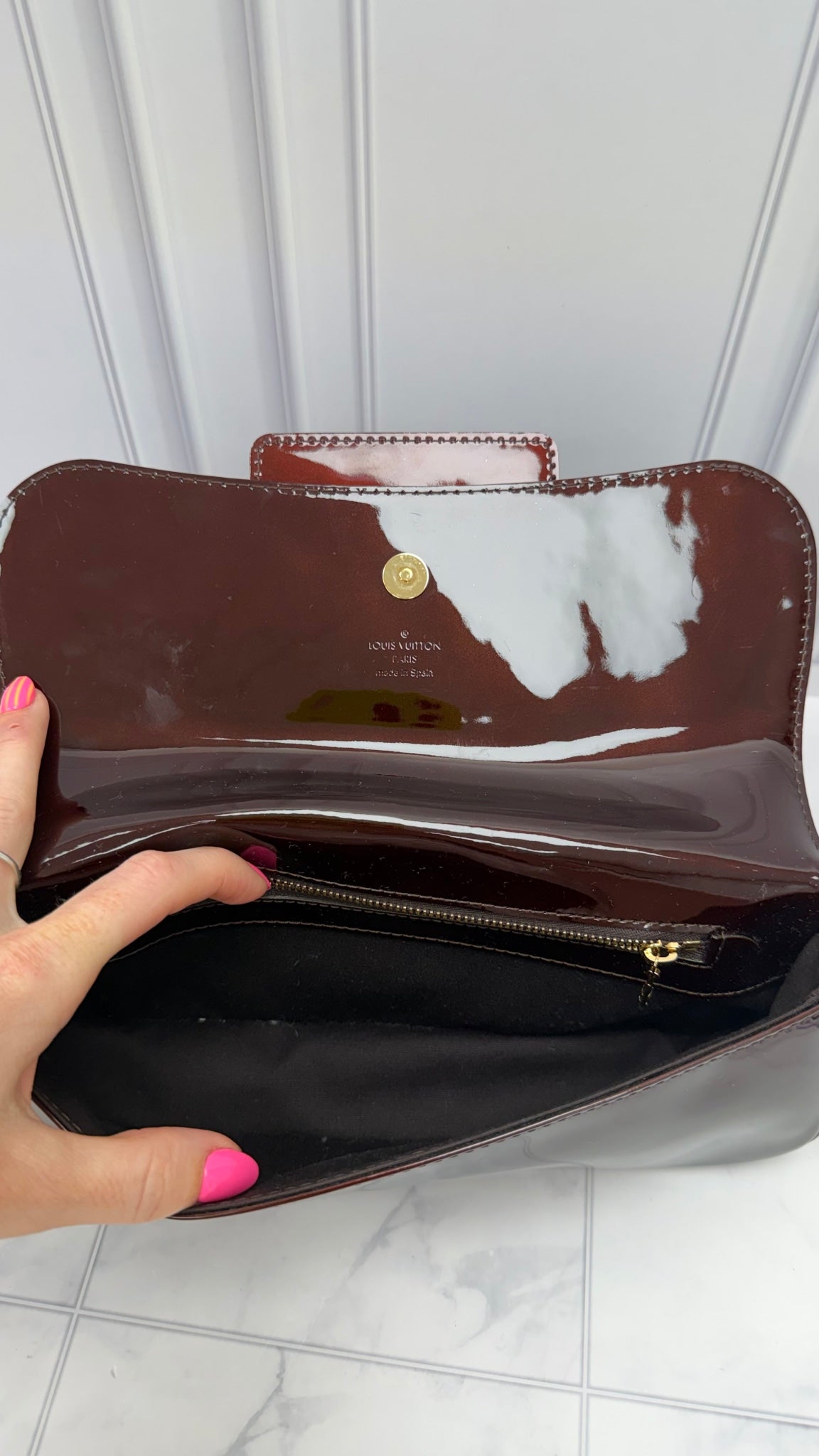 Louis Vuitton Amarante Vernis SoBe Pochette Clutch