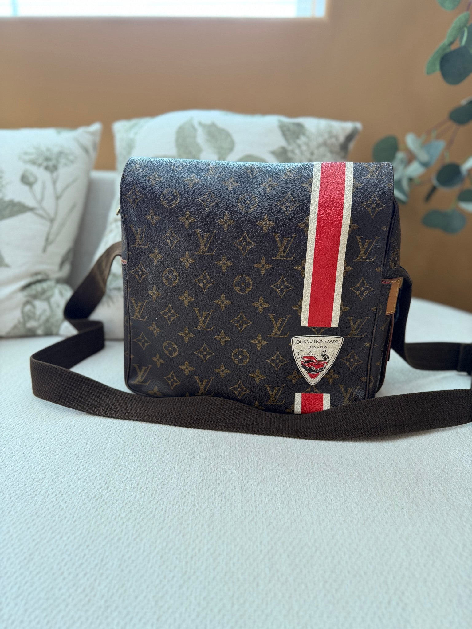 Louis Vuitton Limited Edition Monogram China Run Naviglio Messenger Bag