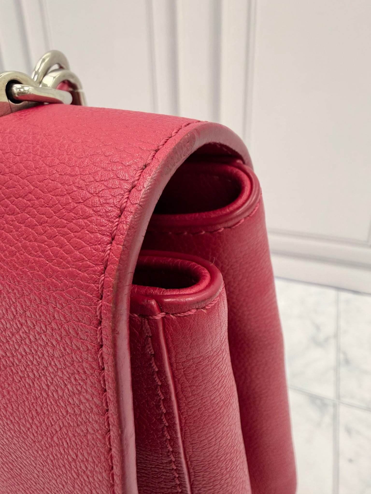 Louis Vuitton Fuchsia Taurillon Leather Lock Me II Shoulder Bag