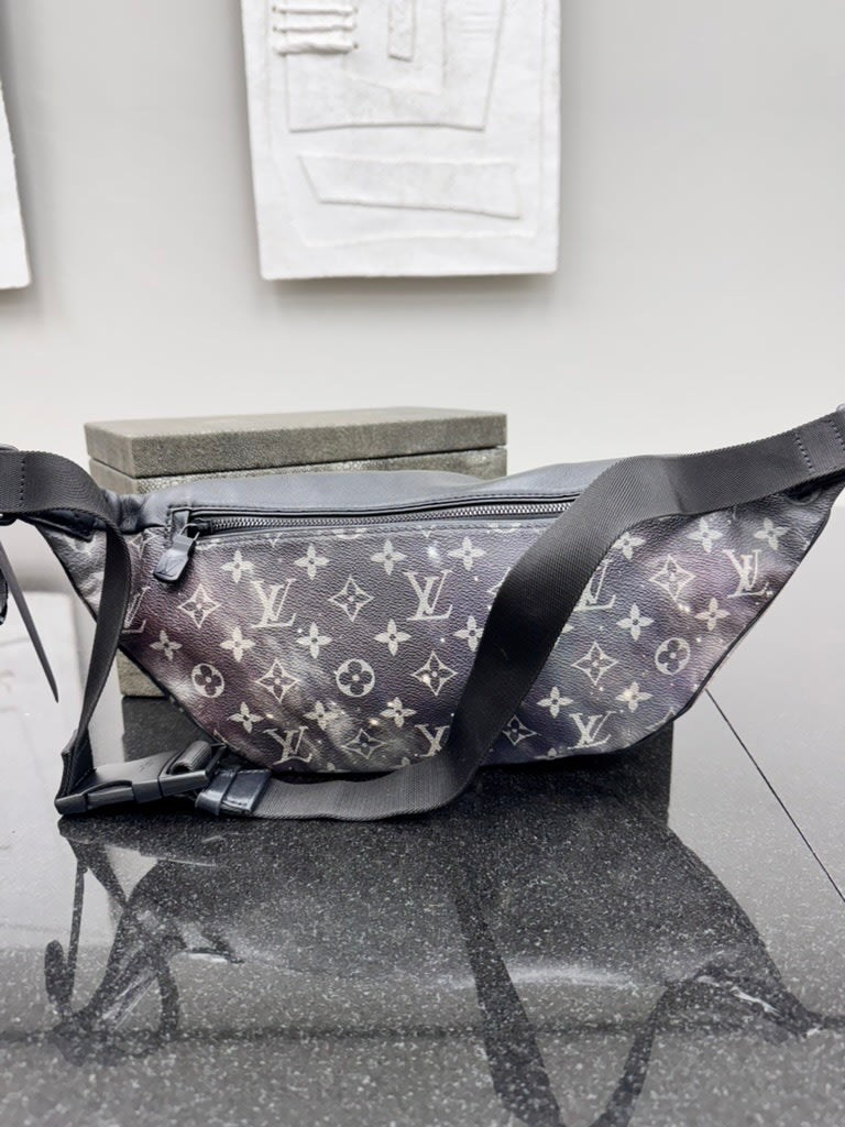 Louis Vuitton Monogram Galaxy Eclipse Bumbag PM