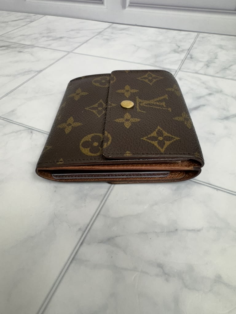 Louis Vuitton Monogram Elise Compact Wallet