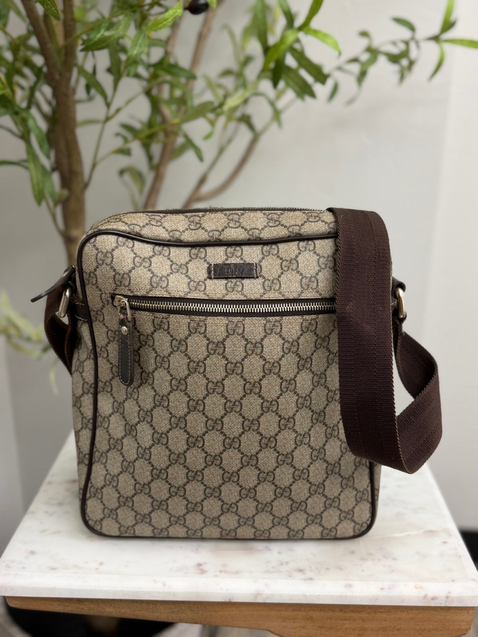Gucci Brown Coated Canvas GG Supreme Messenger Bag