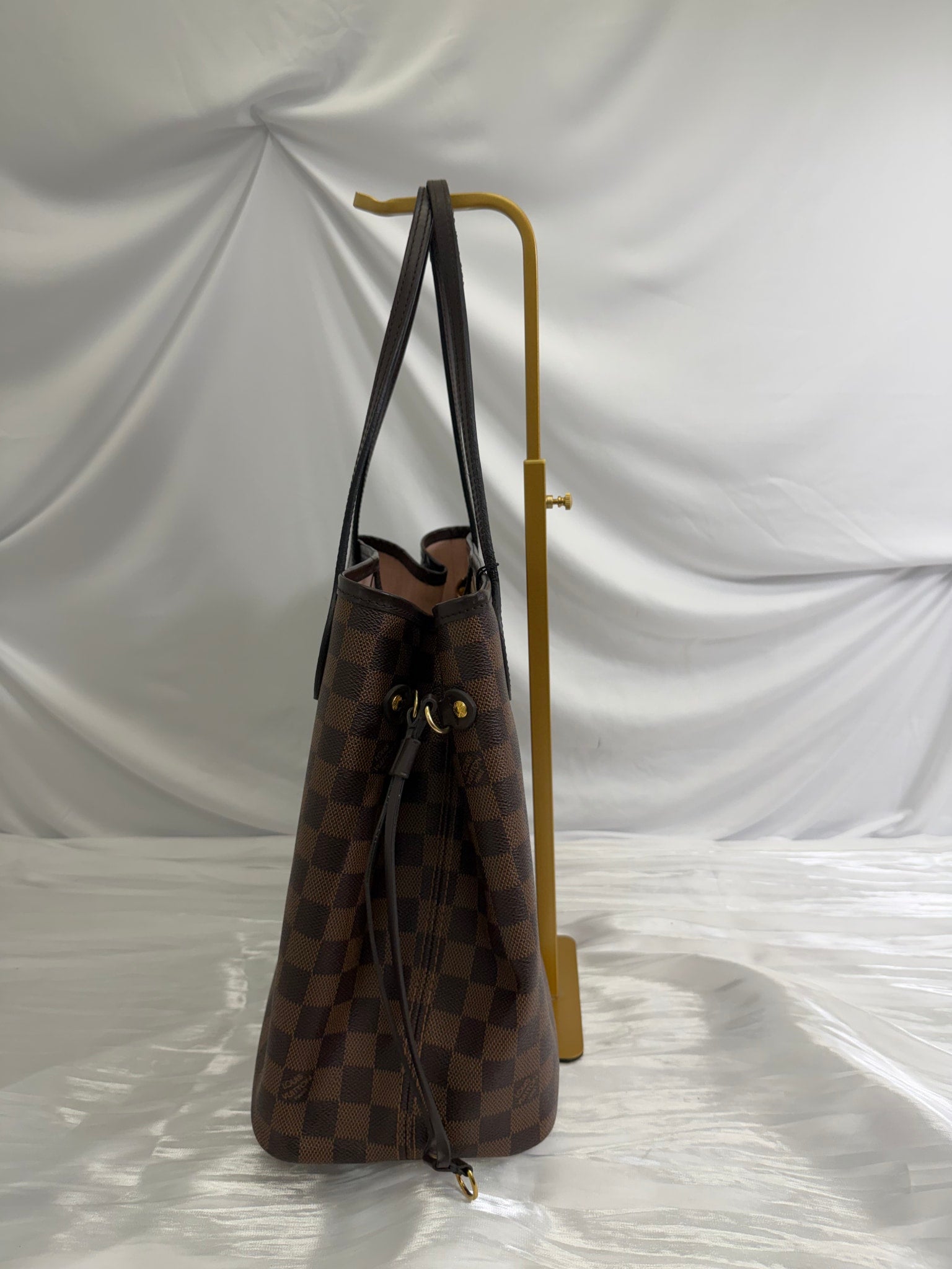 Louis Vuitton Damier Ebene Neverfull MM