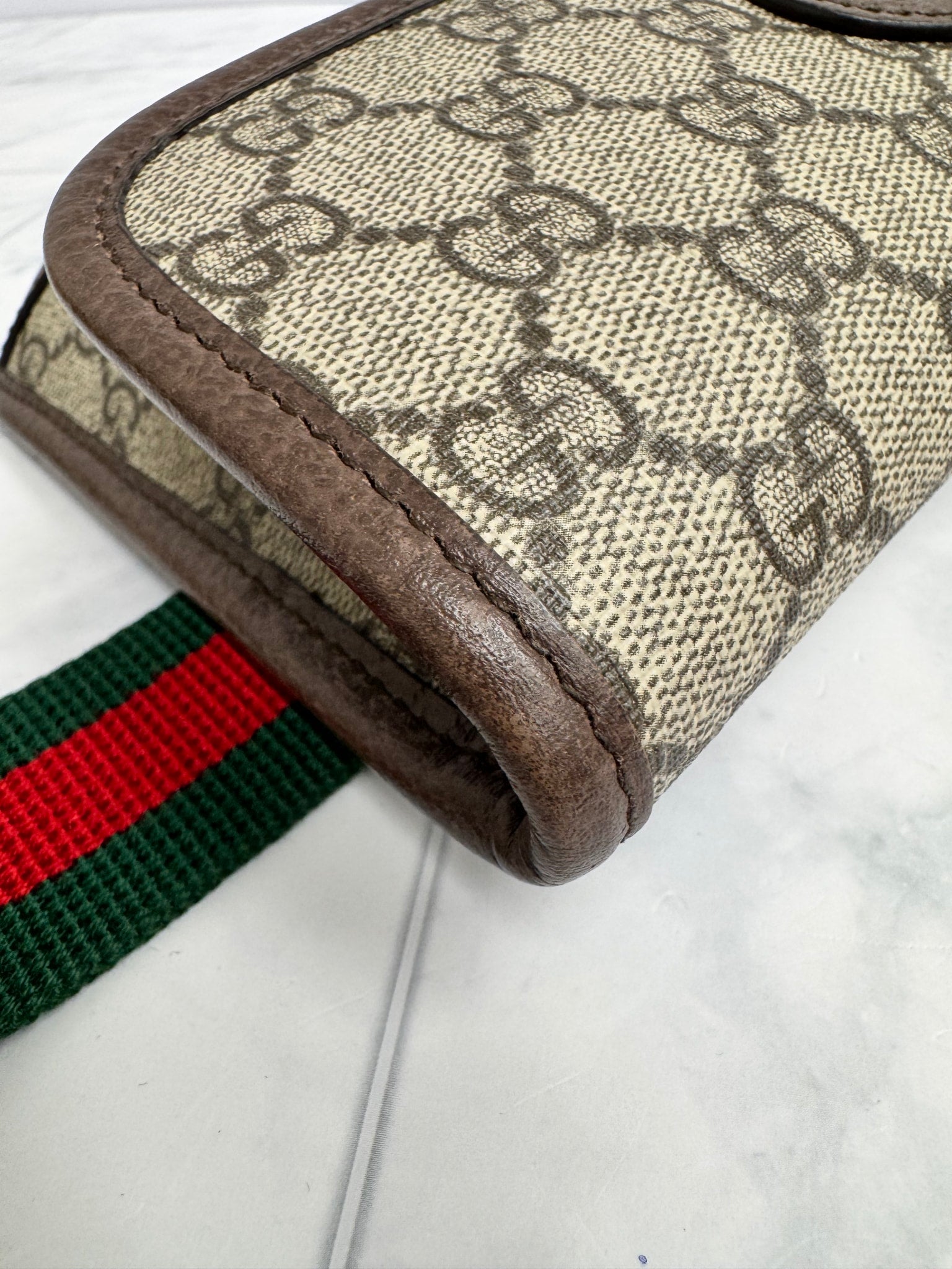 Gucci GG Supreme Neo Vintage Belt Bag