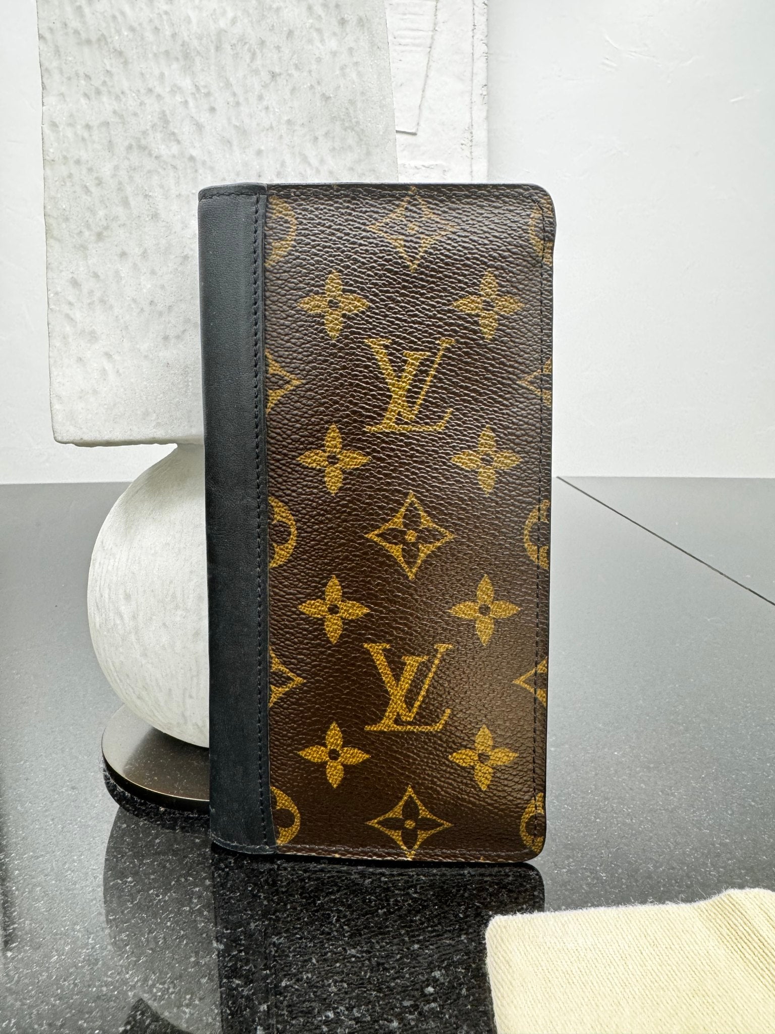 Louis Vuitton Monogram Macassar Brazza Wallet
